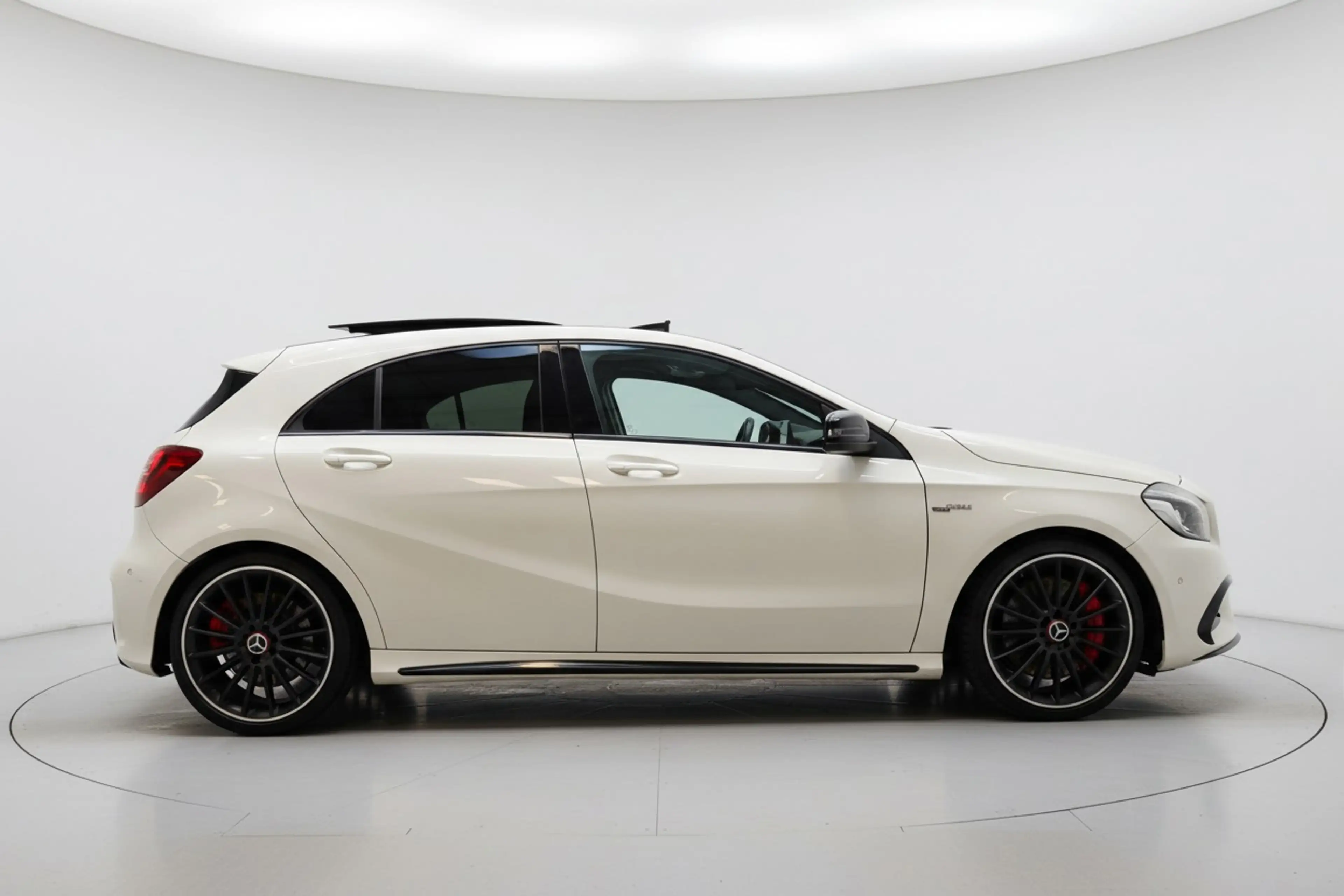 Mercedes-Benz A 45 AMG 4MATIC PANO CAMERA H&K — photo 4