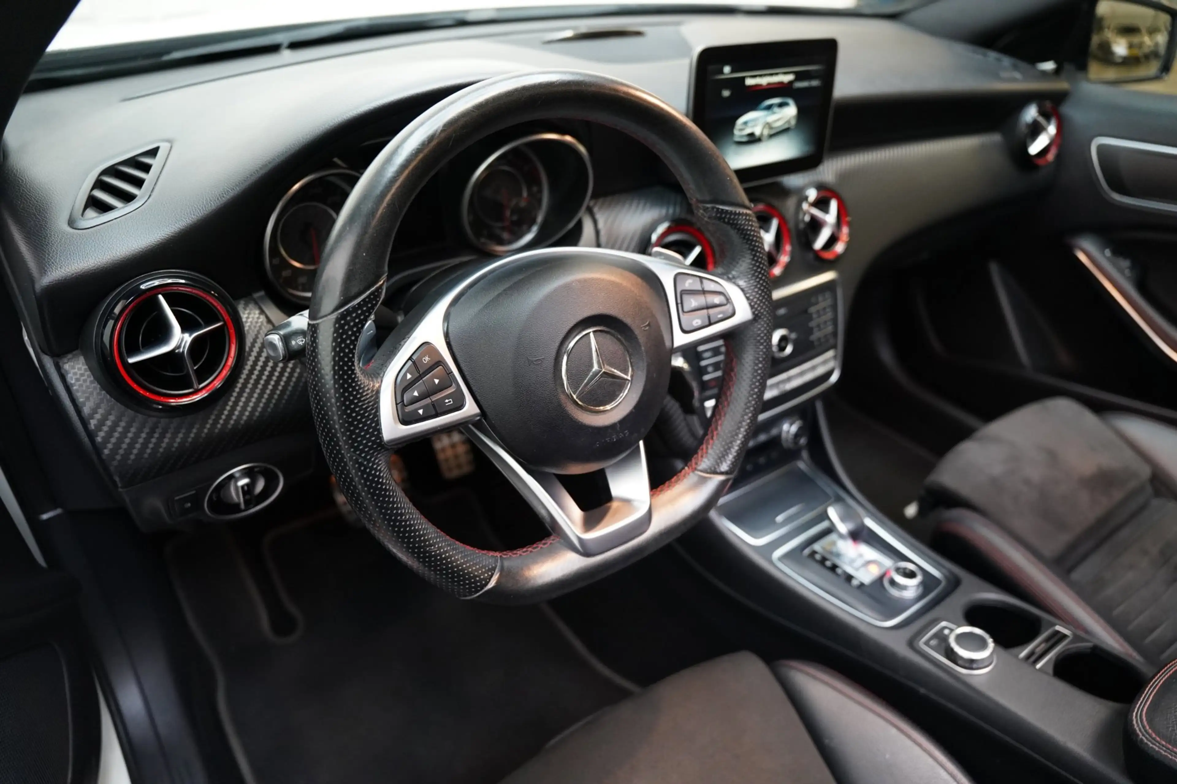 Mercedes-Benz A 45 AMG 4MATIC PANO CAMERA H&K — photo 26