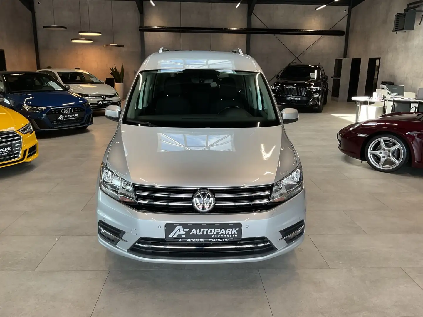 Volkswagen Caddy 1.4 TSI Klima Tempomat Einparkhilfe Silber - 2