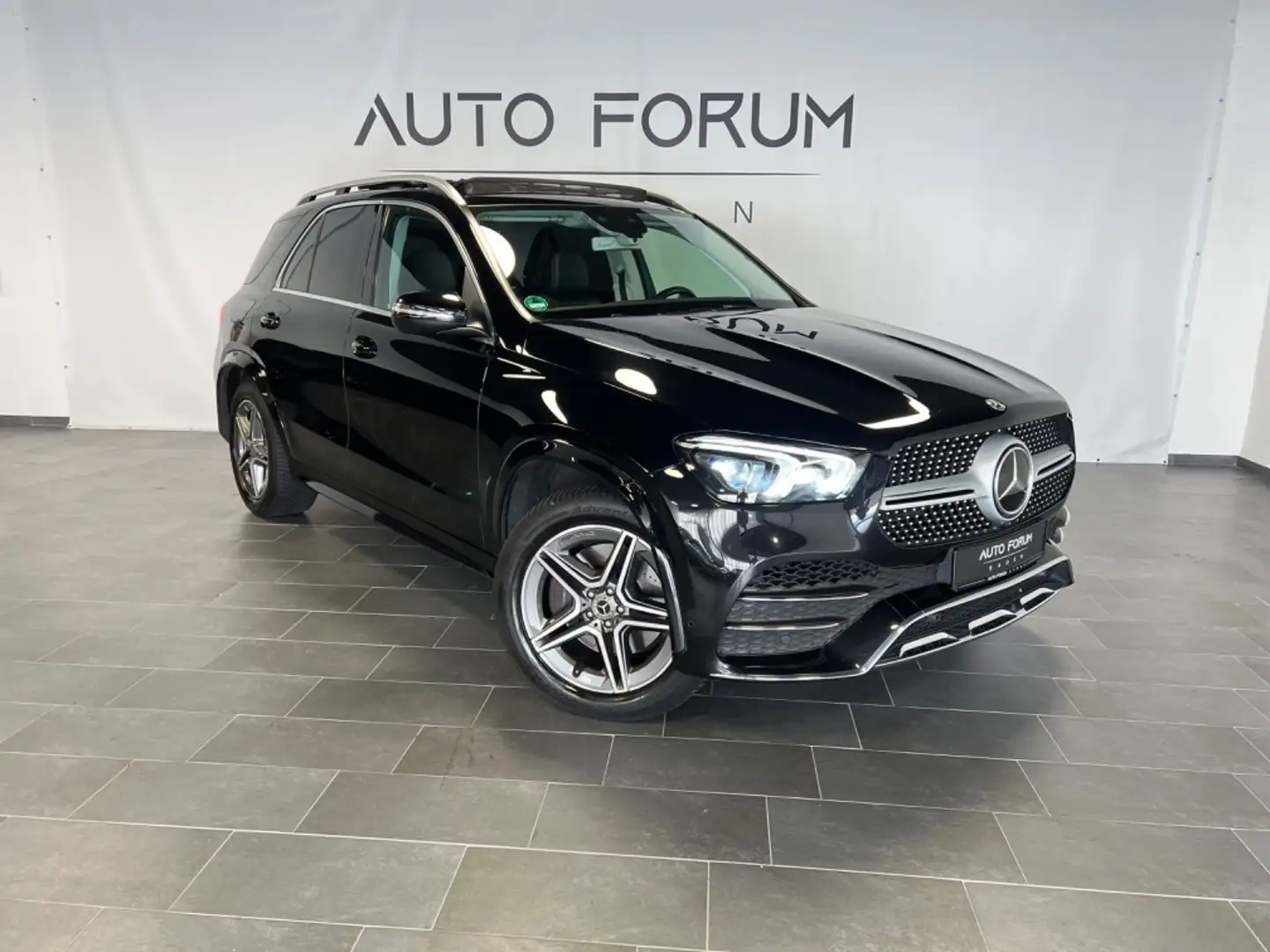 Mercedes-Benz GLE 350 d 4Matic*AMG*Pano*360g*Distr*AHK*Spur* Schwarz - 1