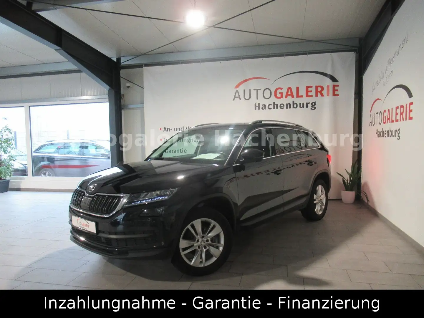 Skoda Kodiaq Style 4x4 DSG/Navi/LED/CarPl./AHK/Ambi/E6 Schwarz - 1