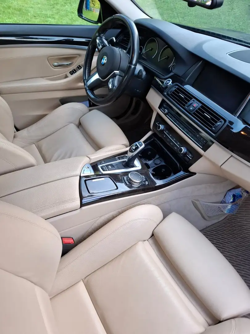 BMW 530 530 d xDrive Schwarz - 2