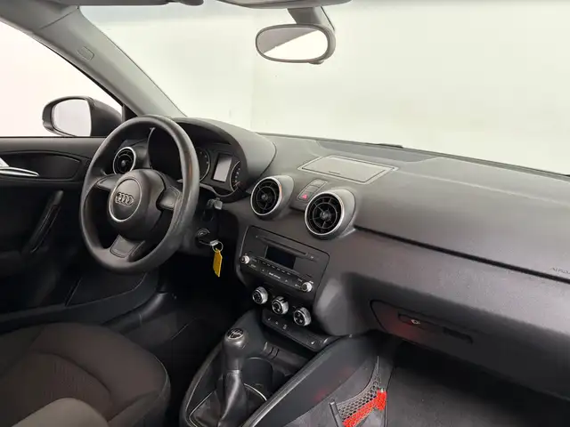 Audi A1 view 4