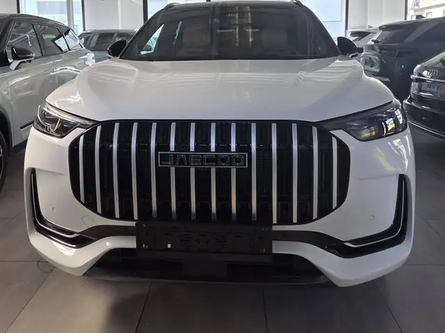 Jaecoo J8 view 6