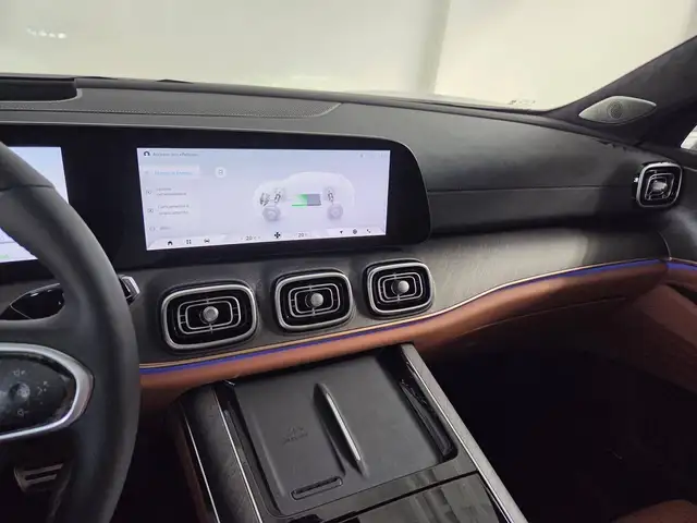 Jaecoo J8 view 10