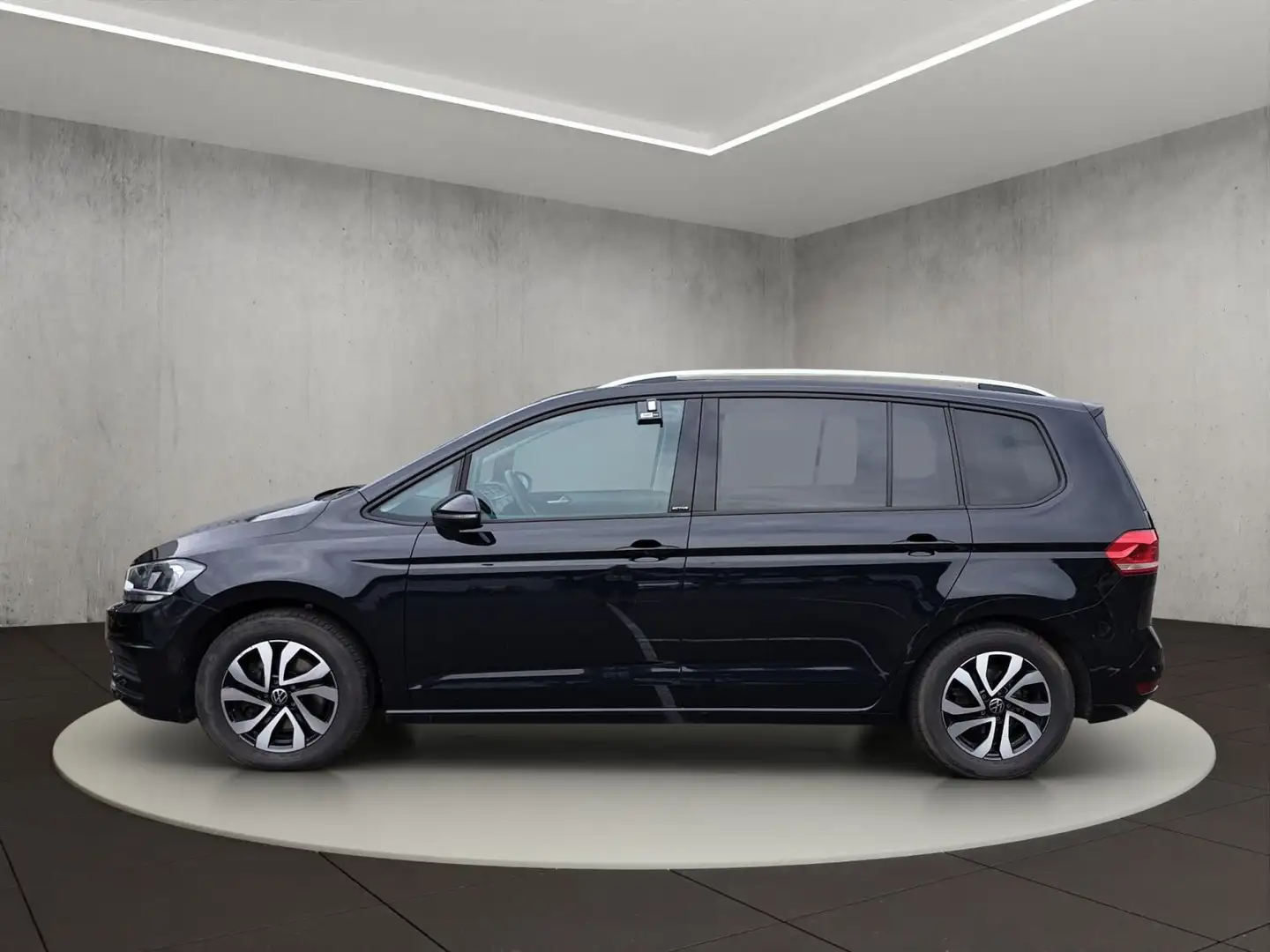 Volkswagen Touran Active 1.5 TSI 150 PS 6-Gang Negro - 2