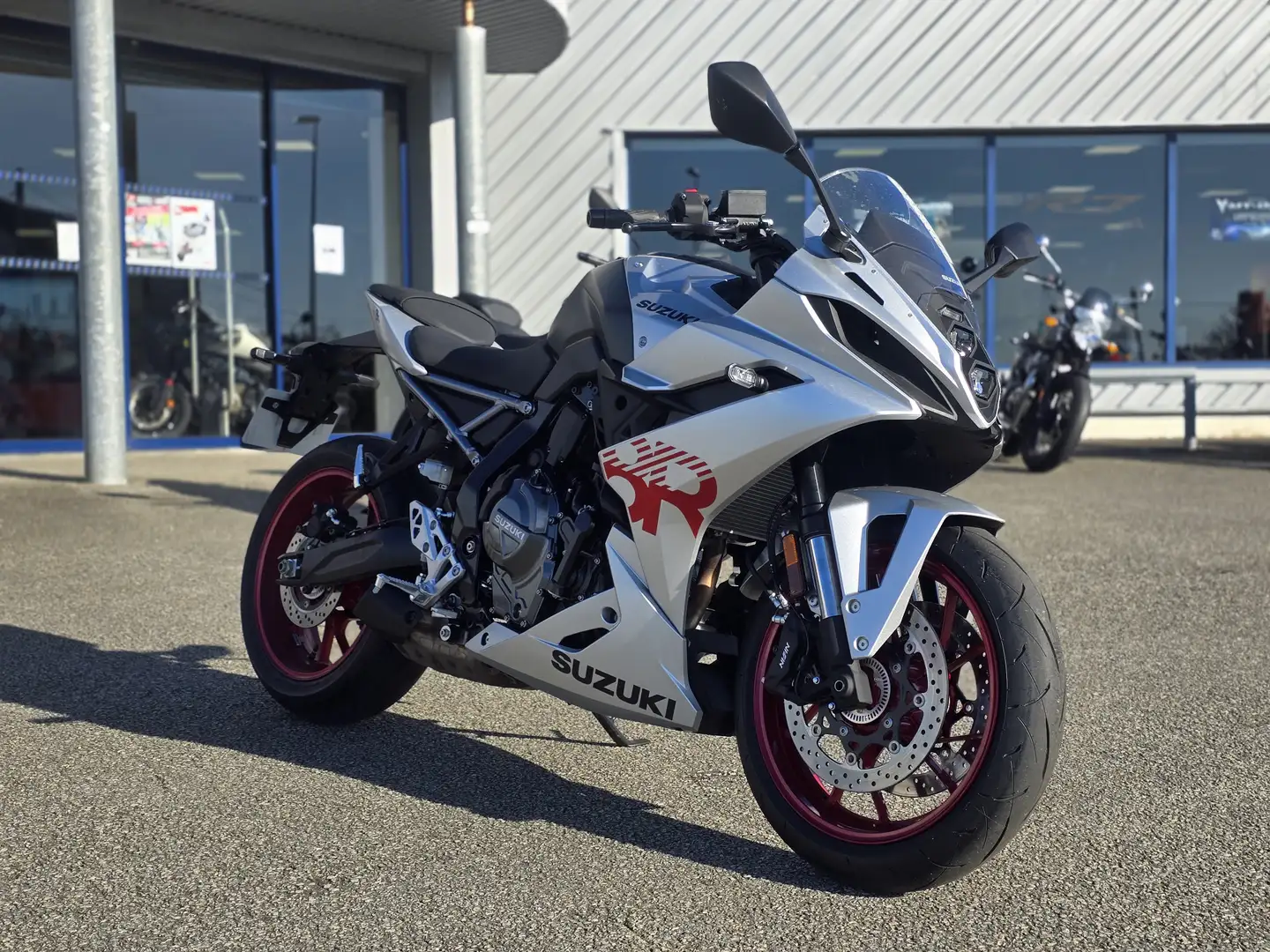 Suzuki GSX 8R Gris - 1