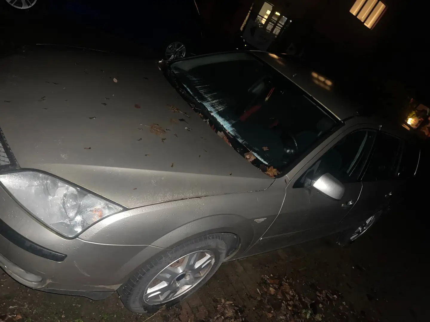 Ford Mondeo Mondeo 2.0 Turbo TDCi Trend Goud - 1