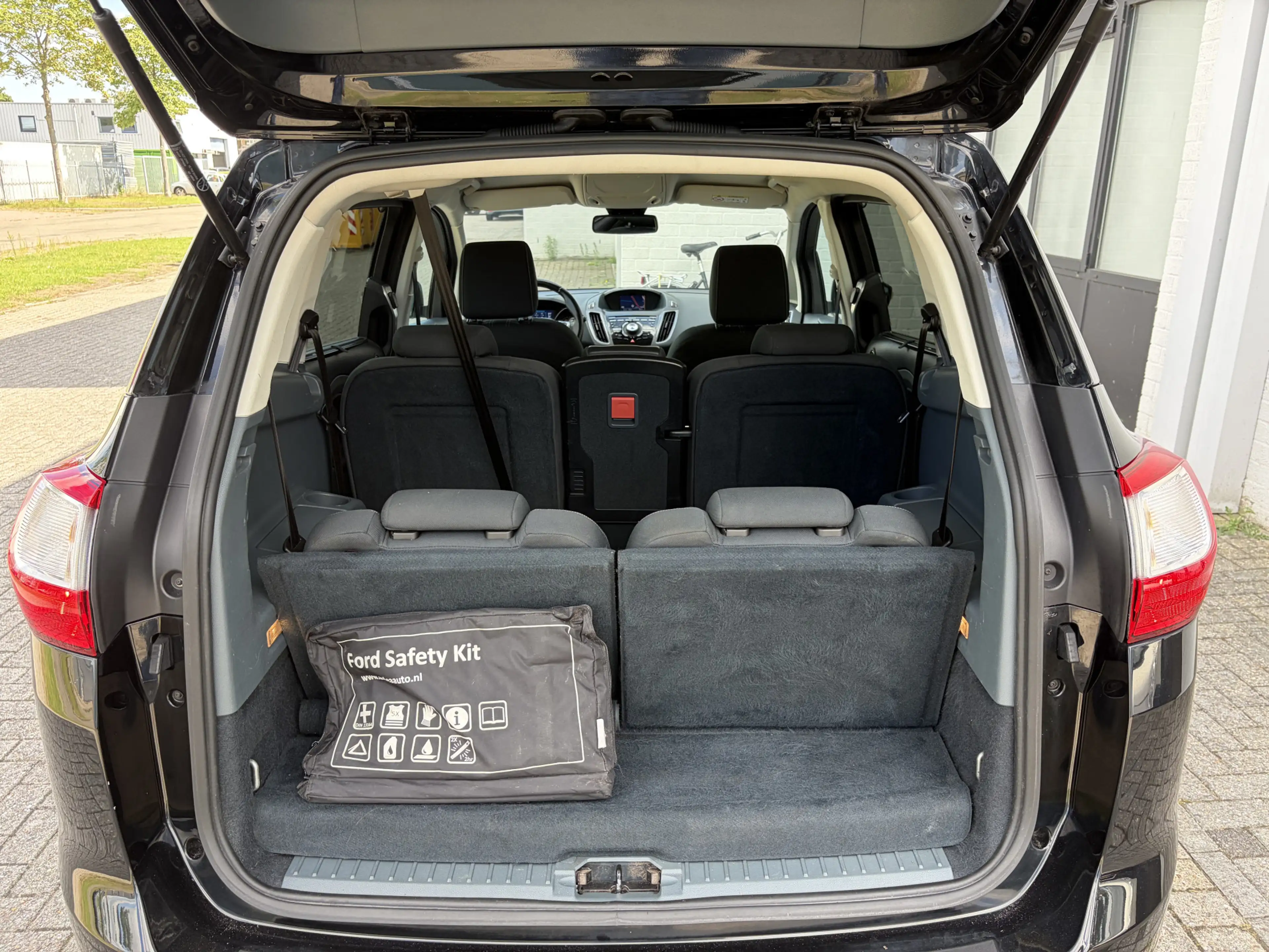 Ford Grand C-Max 1.0i Edition Plus 7-Persoons 6-Bak 126 PK. Mooie e — photo 18