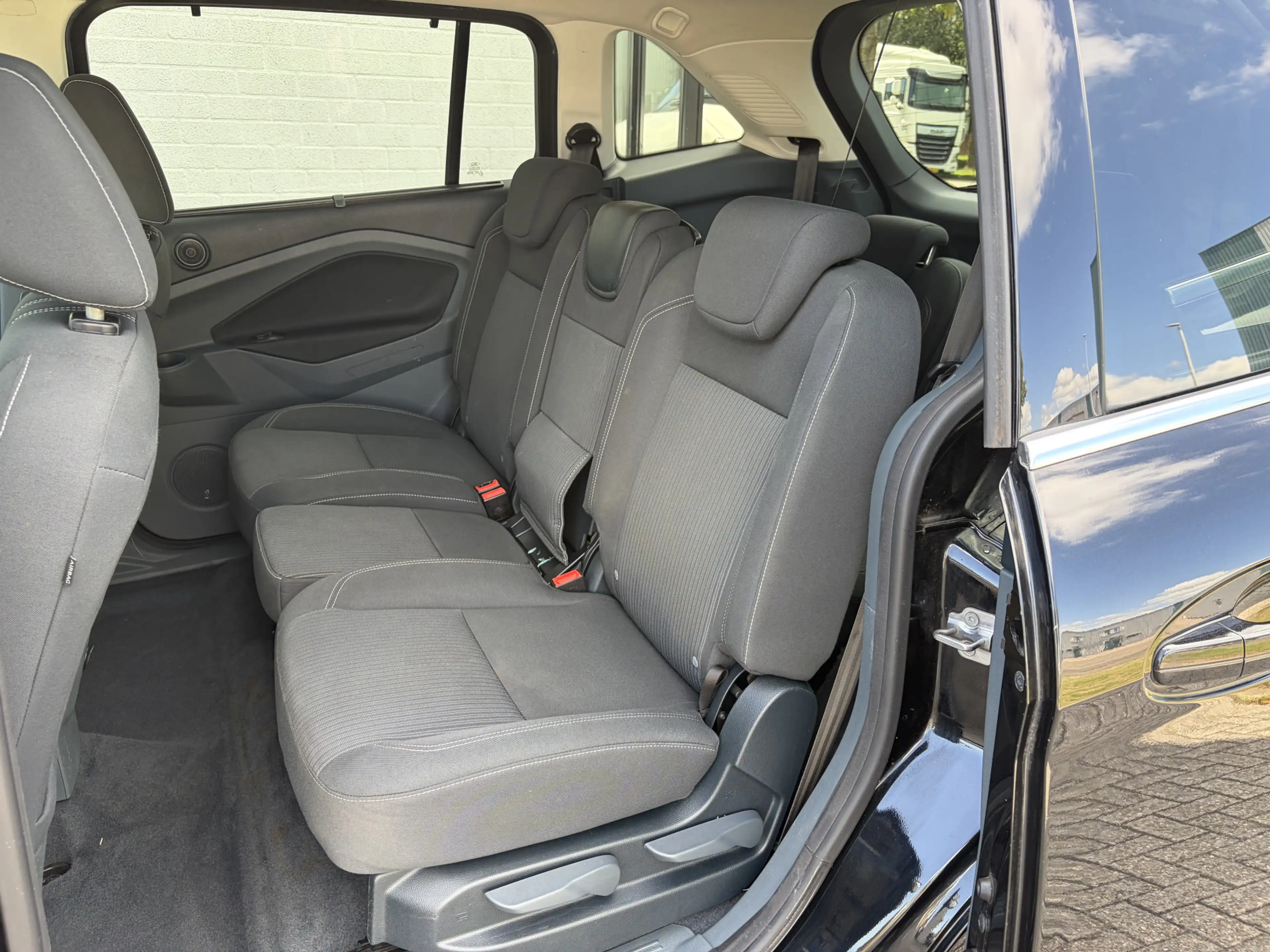 Ford Grand C-Max 1.0i Edition Plus 7-Persoons 6-Bak 126 PK. Mooie e — photo 10