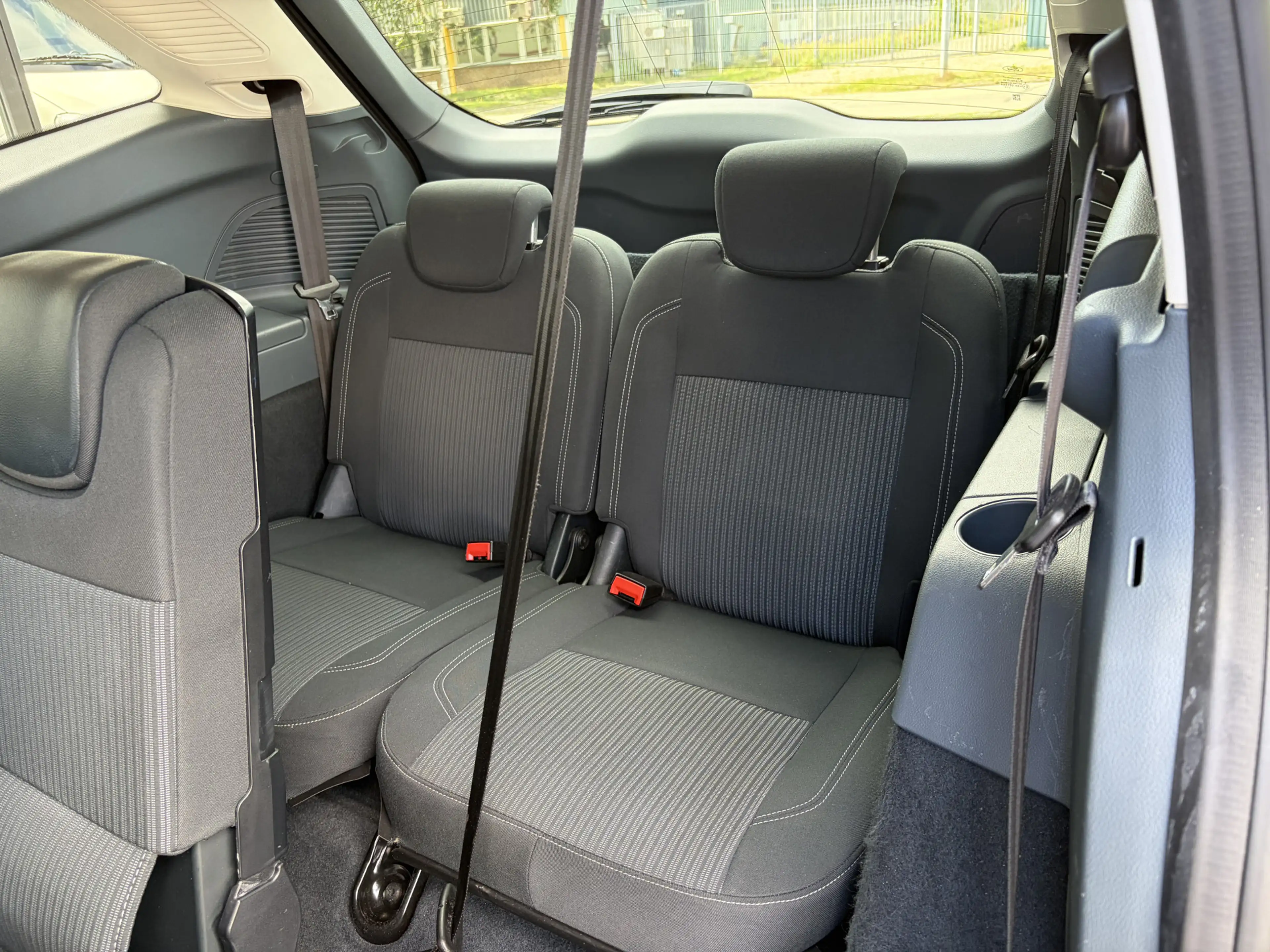 Ford Grand C-Max 1.0i Edition Plus 7-Persoons 6-Bak 126 PK. Mooie e — photo 11