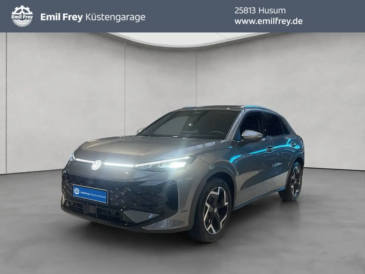 Volkswagen T-Roc R-Line 1.5 l eTSI DSG,GJR,RFK,PANO,NAVI,EASY