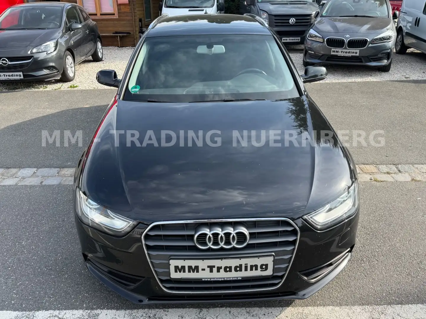 Audi A4 2.0 TDI AVANT-AUTOM.-NAVI-XENON-ALU-2.HD-EUR5 Schwarz - 2