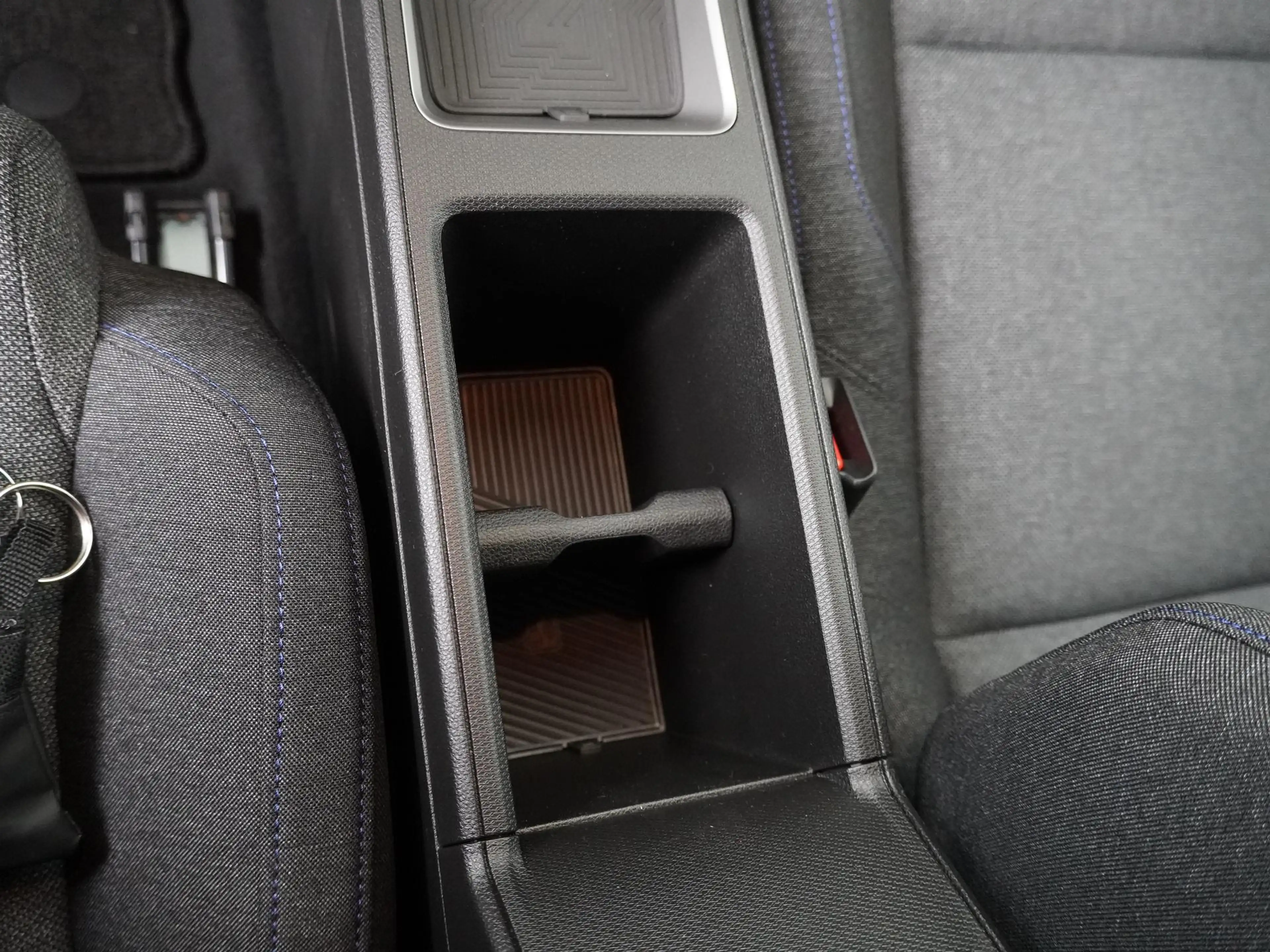Renault R 4 evolution 150 pk comfort range Van | Stoel- & Stuu — photo 12