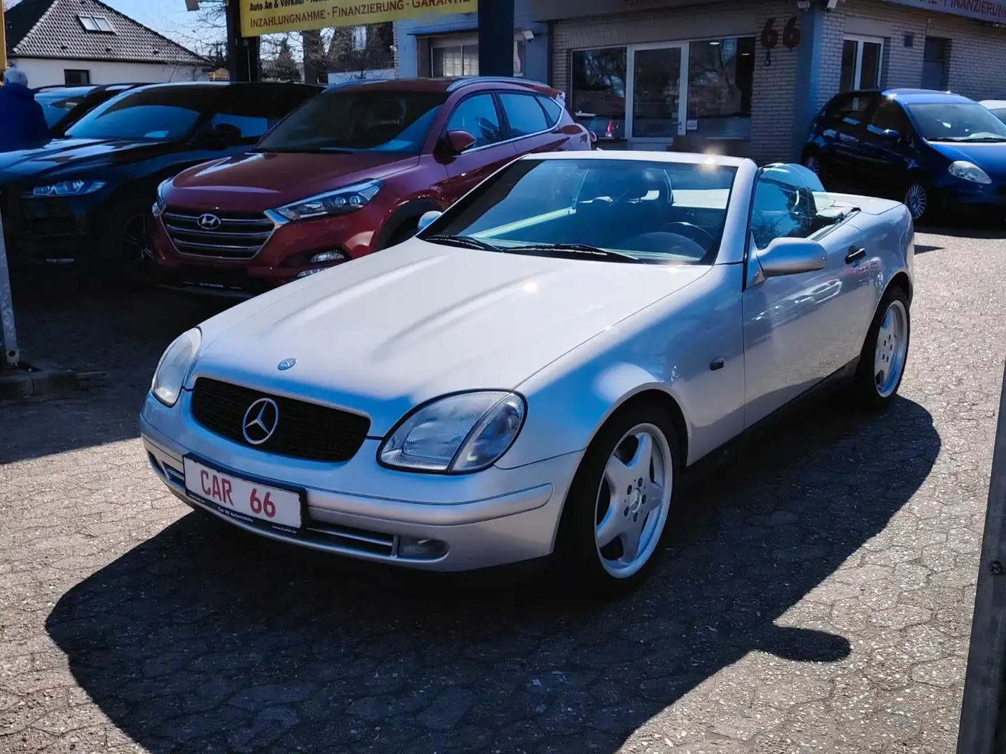Mercedes-Benz SLK 200 / Klimaanlage / Leder / Silber - 1