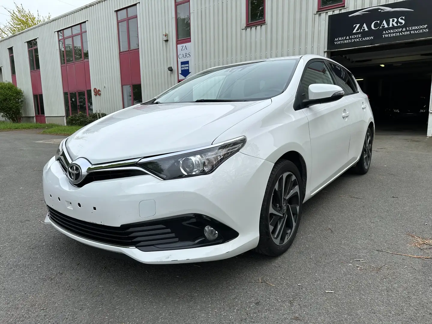 Toyota Auris 1.2 Turbo Style S/S/ENTRETIEN COMPLET White - 1
