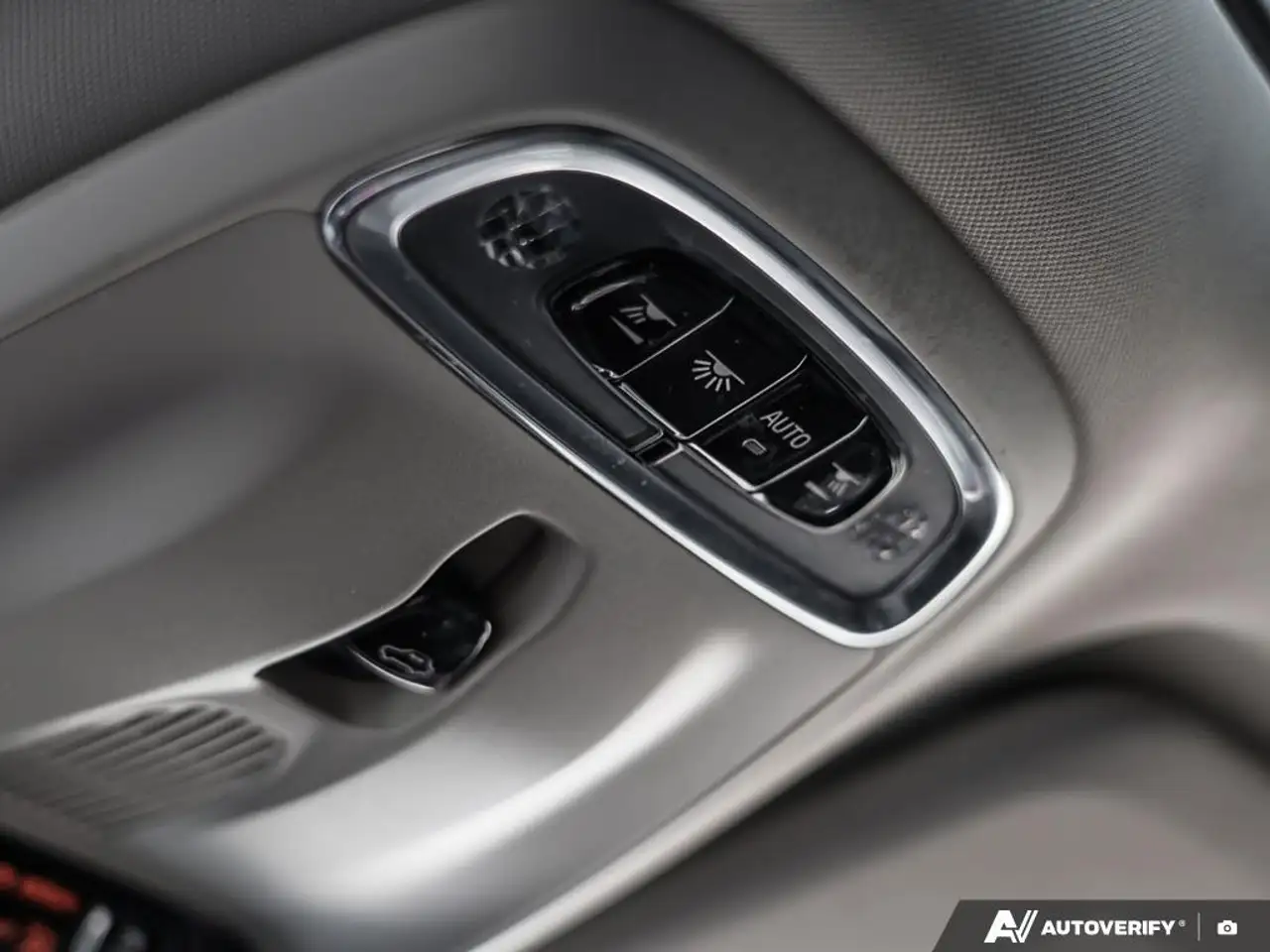 Volvo S60 снимка Volvo S60