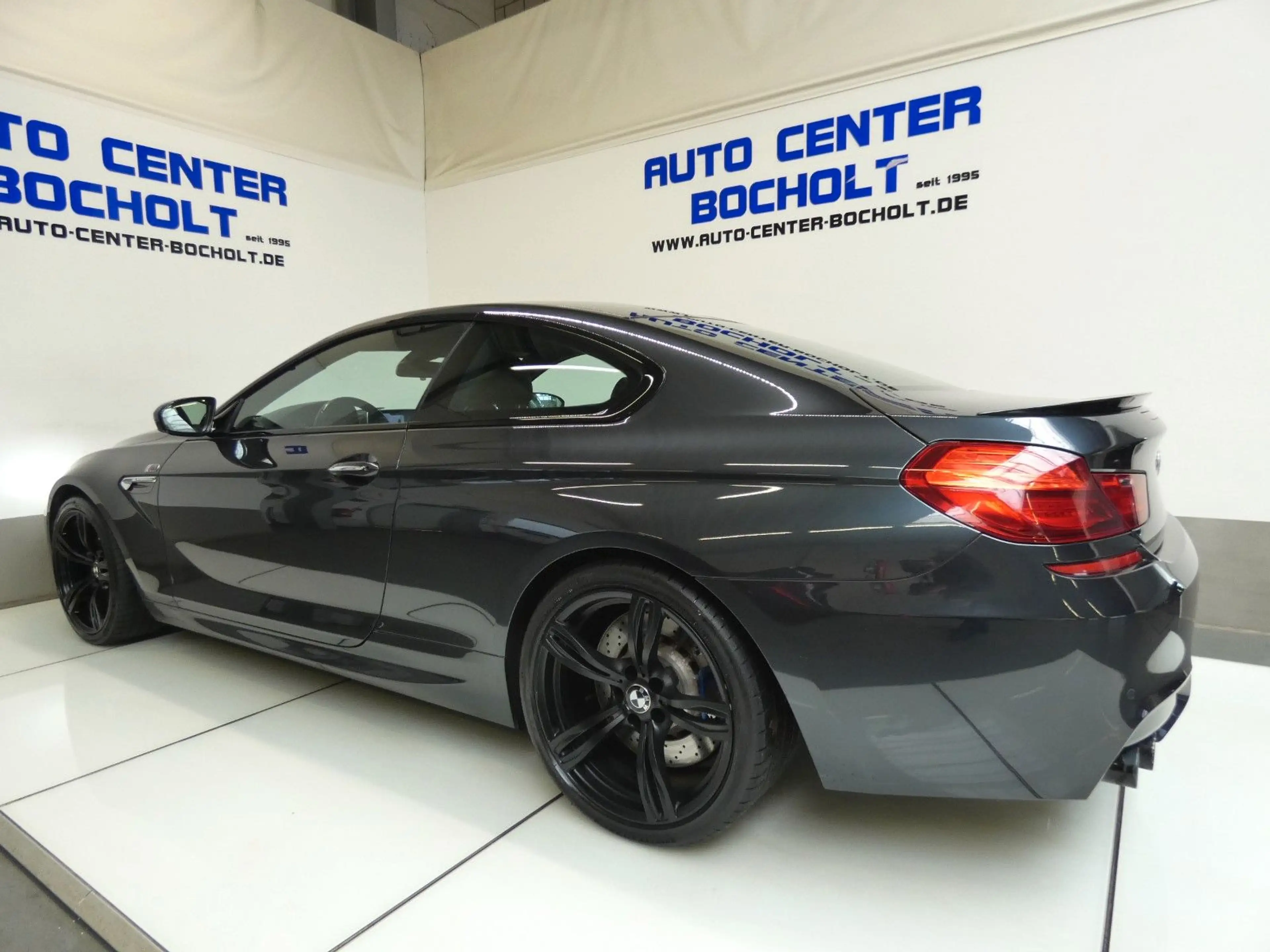 BMW M6 Coupe*HUD*360Kamera*NaviProf*LM 20-Zoll — photo 15