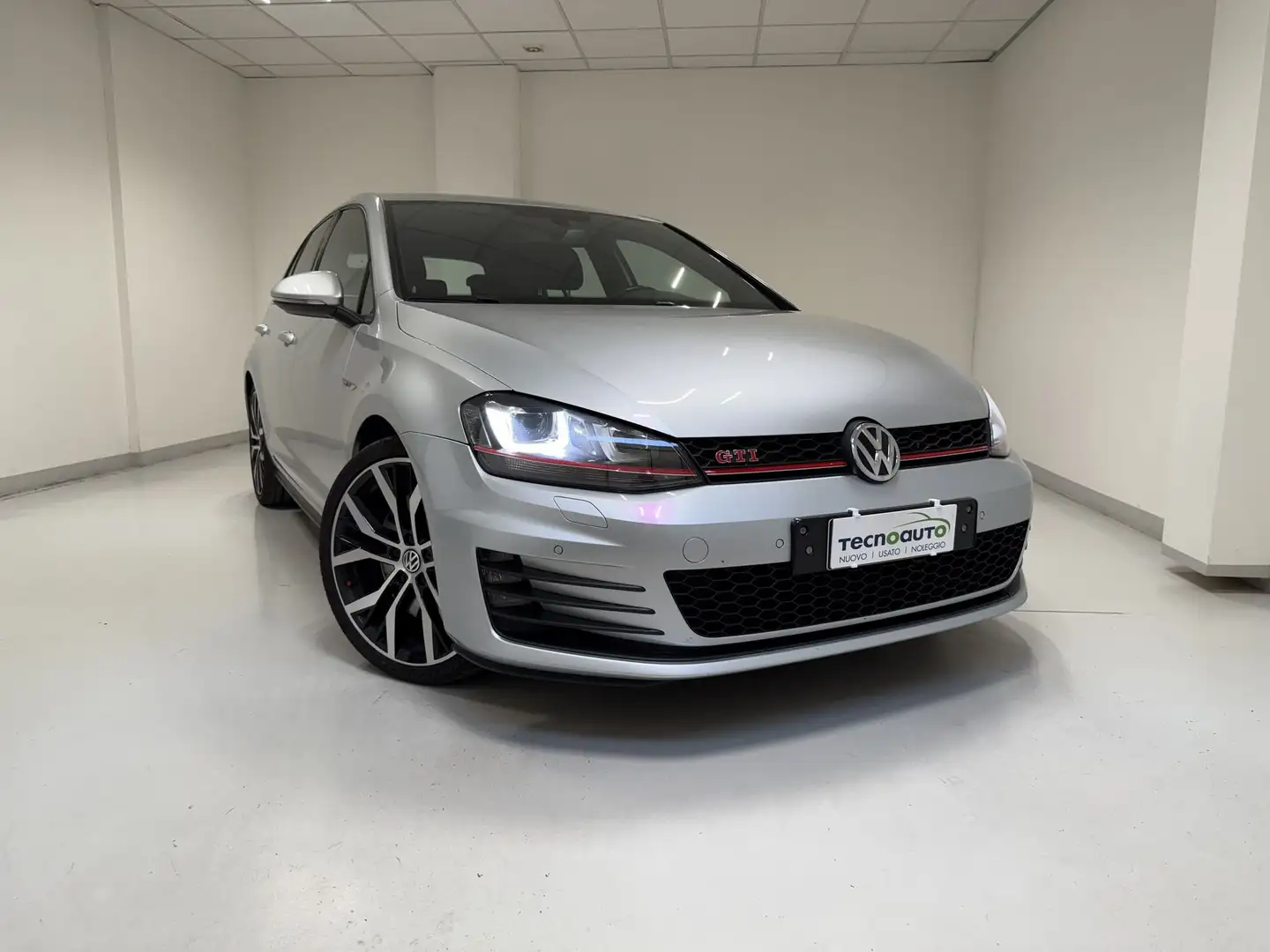 Volkswagen Golf GTI Golf 2.0 TSI 5Pt GTI Performance BMTech Argento - 2