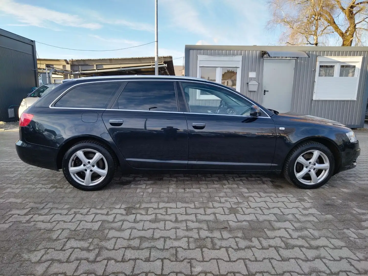 Audi A6 Avant 2.0 TFSI+LEDER+NAVI+SITZHEIZUNG+PDC Schwarz - 1