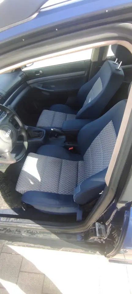 Audi A4 Avant 1.8 TÜV bis 11.27, foto 6