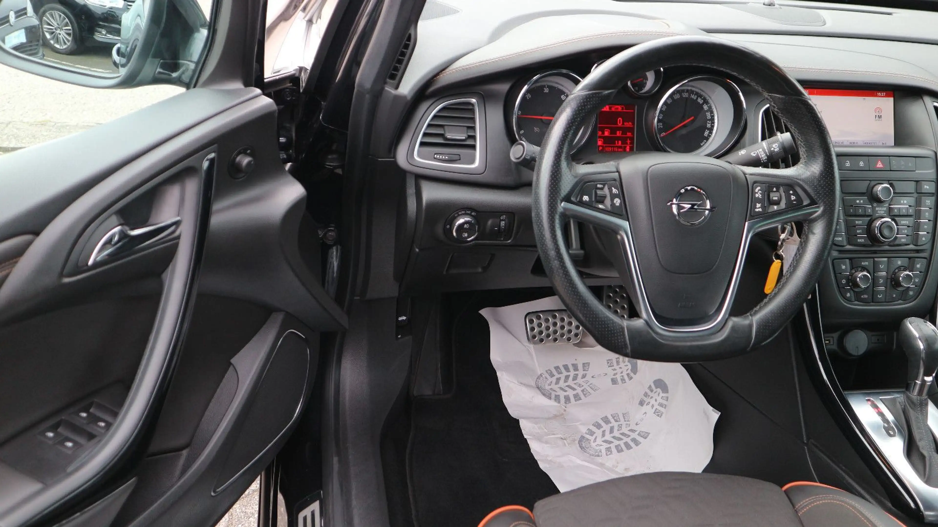Opel Cascada Innovation Navi/Kamera/Automatik/Xenon.. — photo 15