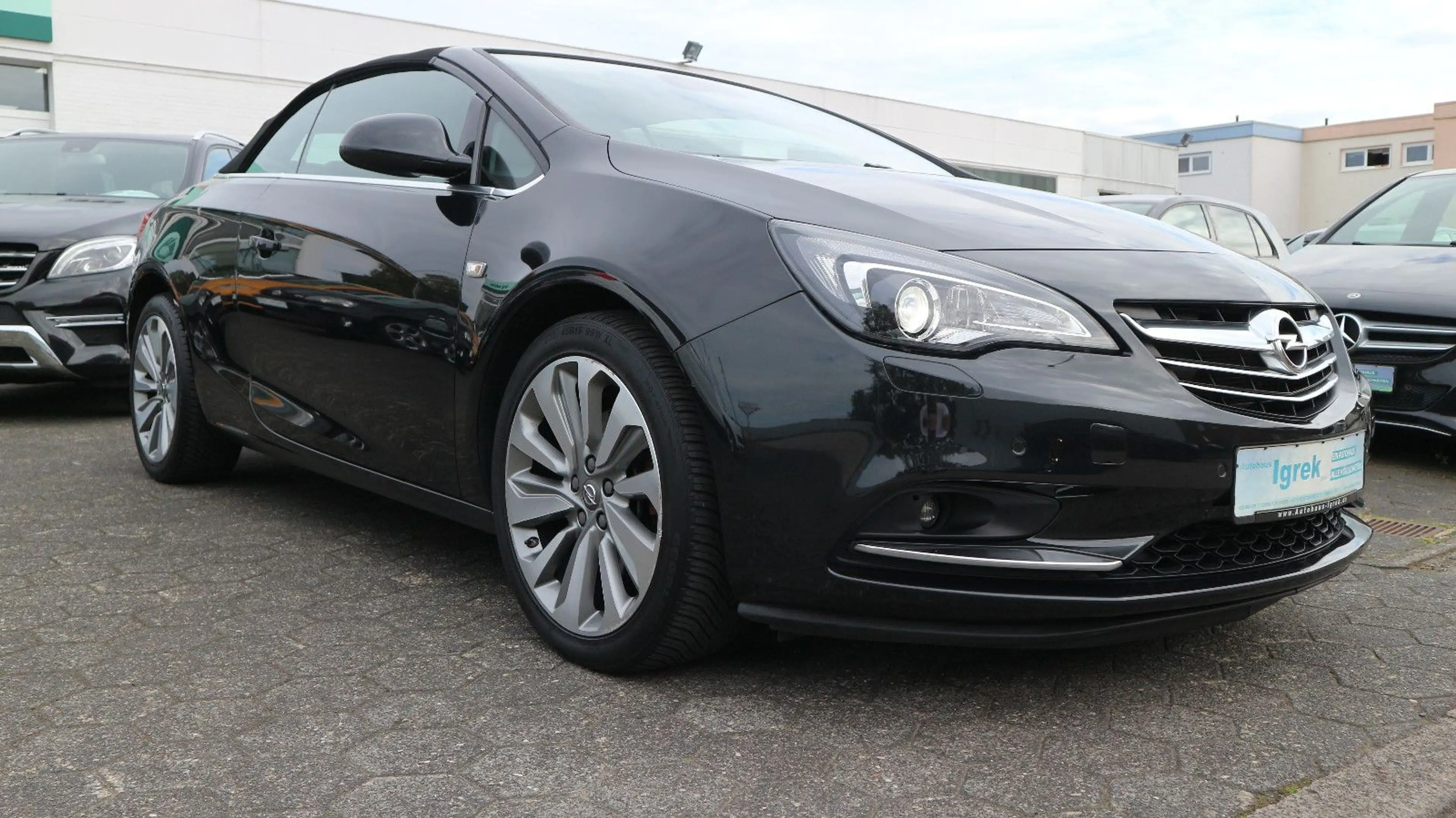 Opel Cascada Innovation Navi/Kamera/Automatik/Xenon.. — photo 8