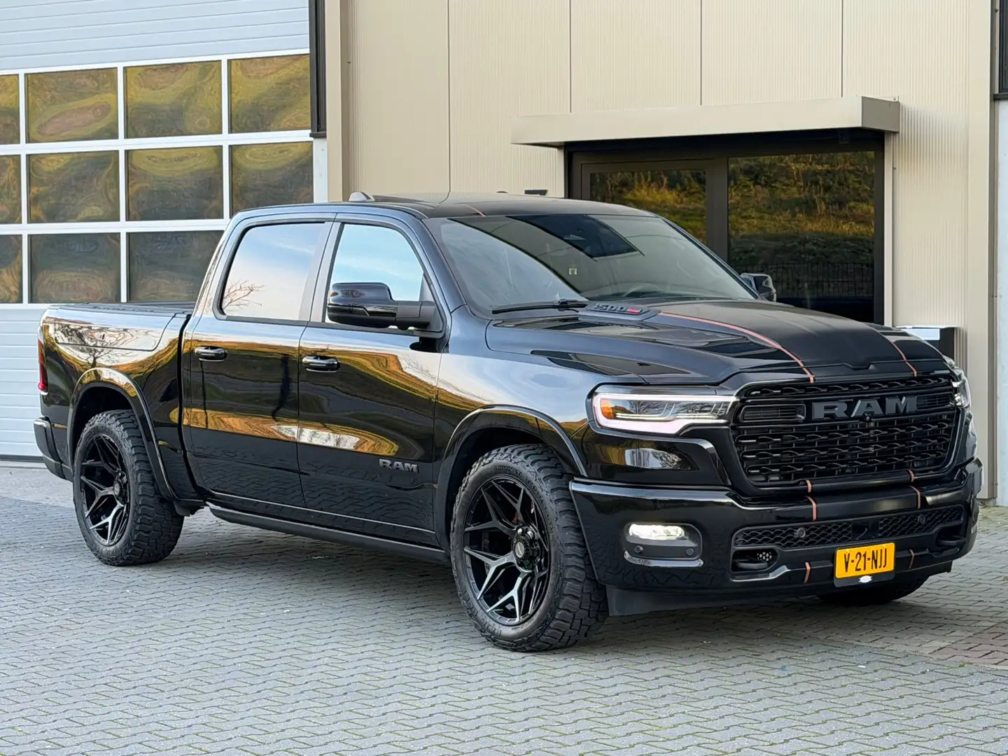 RAM 1500 Limited|540PK|Hurricane|Widebody|Massage|Headup Zwart - 1