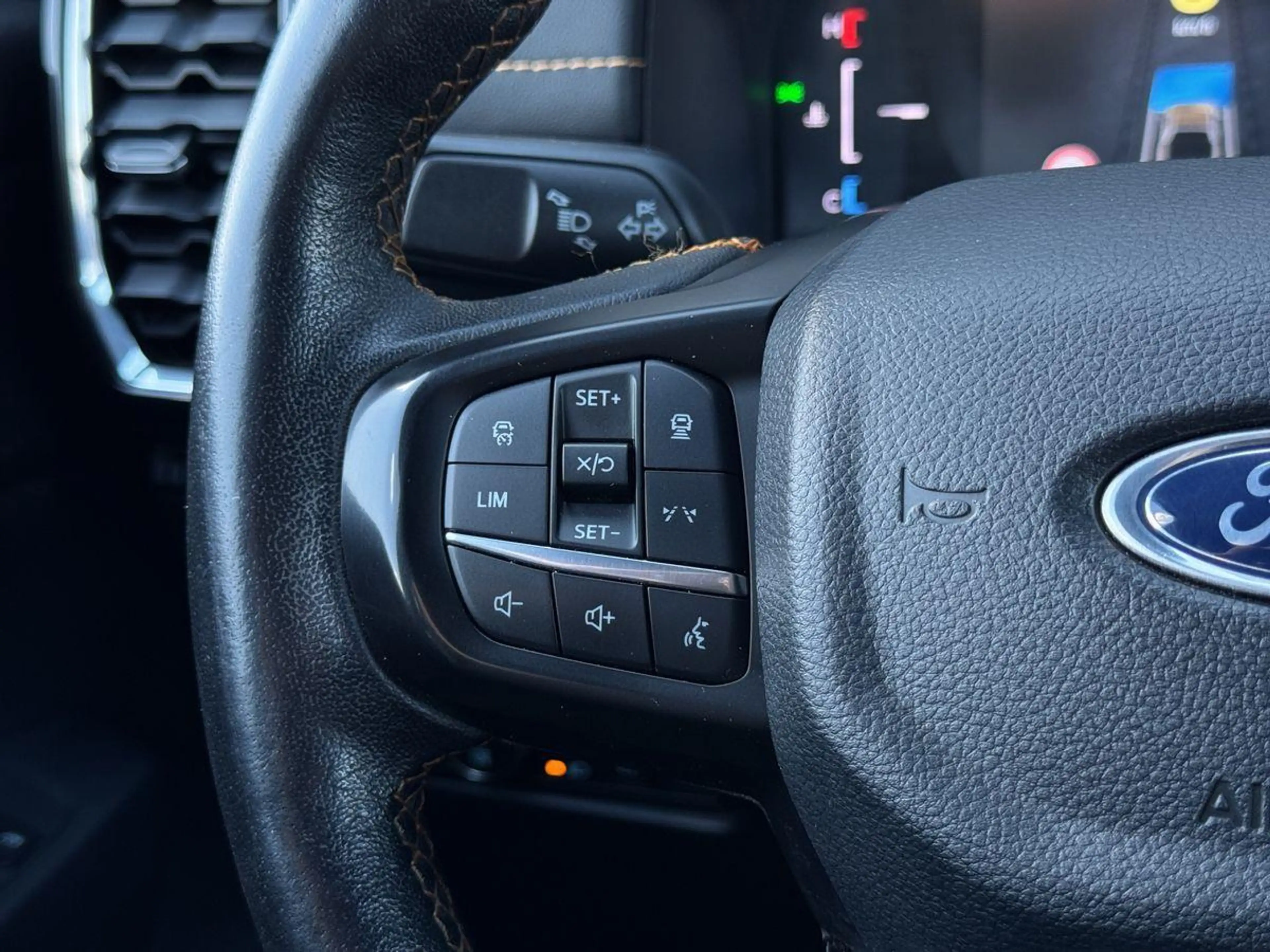 Ford Ranger 3.0 V6 Wildtrak e-4WD DoKa AHK ACC Kamera — photo 15