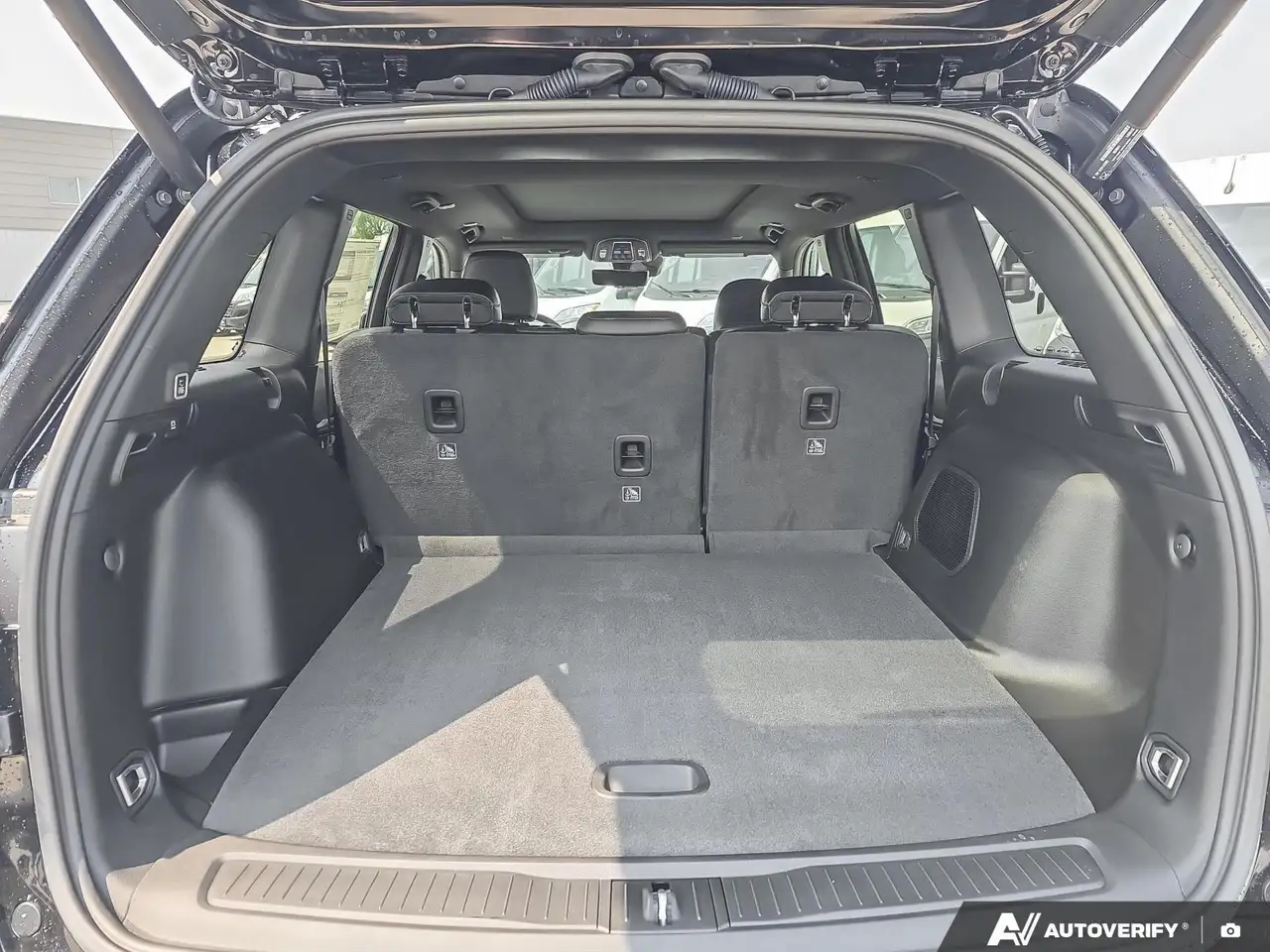 Jeep Grand Cherokee photo Jeep Grand Cherokee