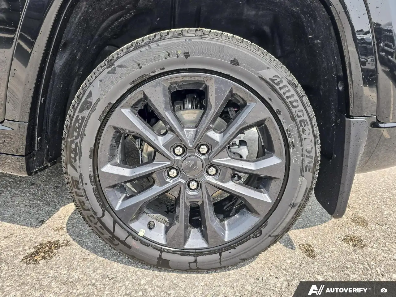 Jeep Grand Cherokee photo Jeep Grand Cherokee