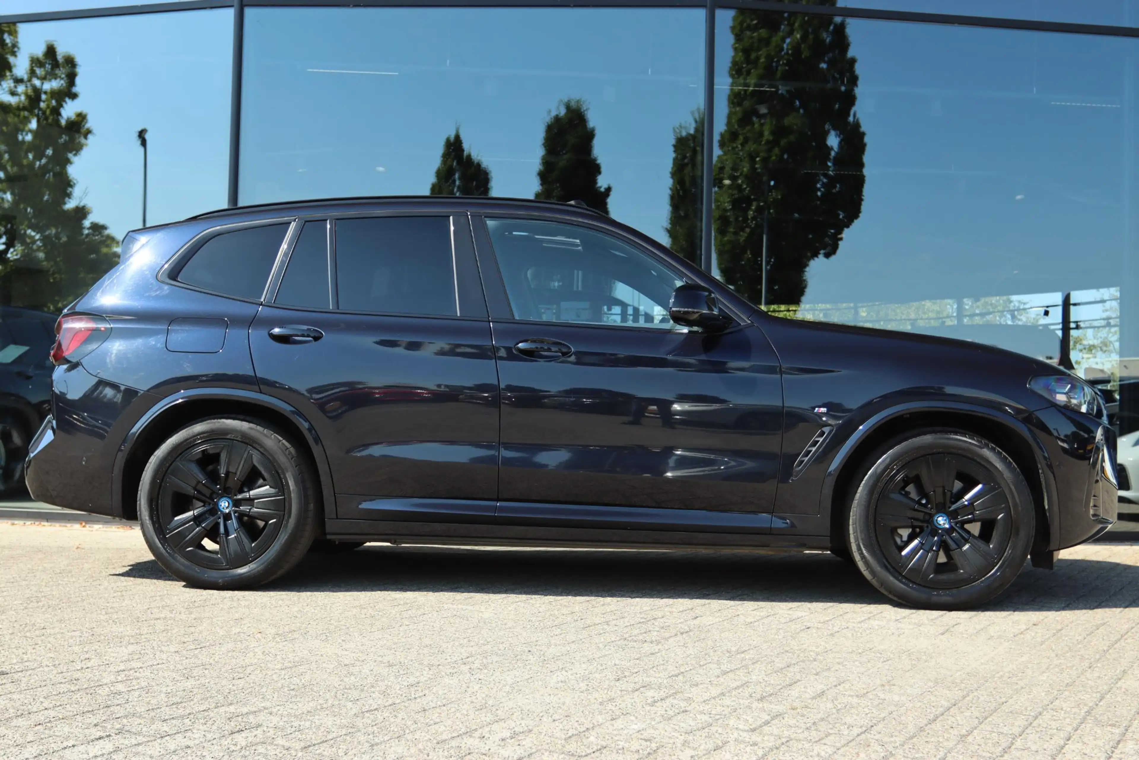 BMW iX3 EXECUTIVE M-SPORT 80 KWH SOH 100% | SHADOWLINE | P — photo 10