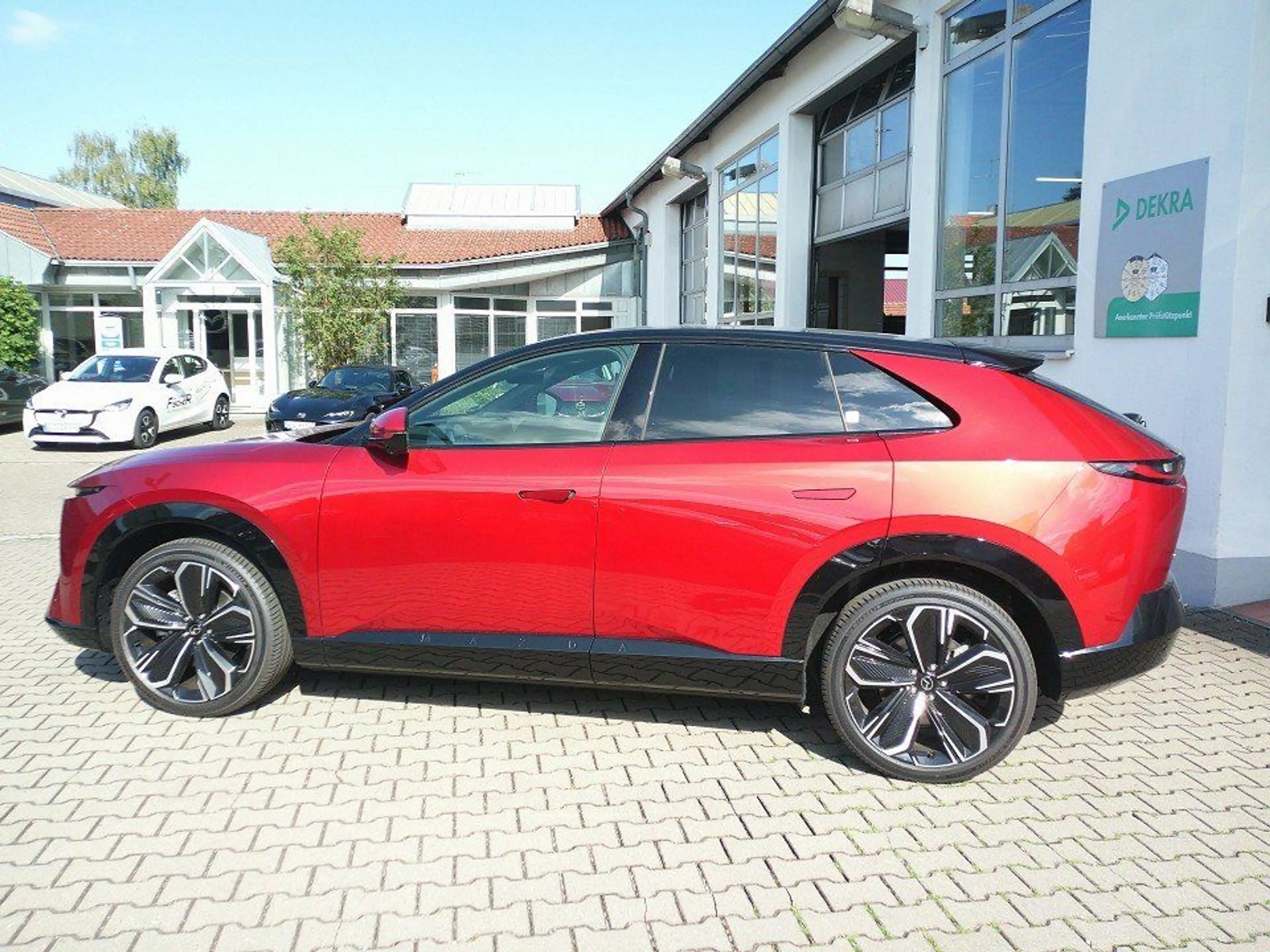 Mazda CX-6e EV Takumi 21-ZOLL/360°/PANORAMA — photo 2