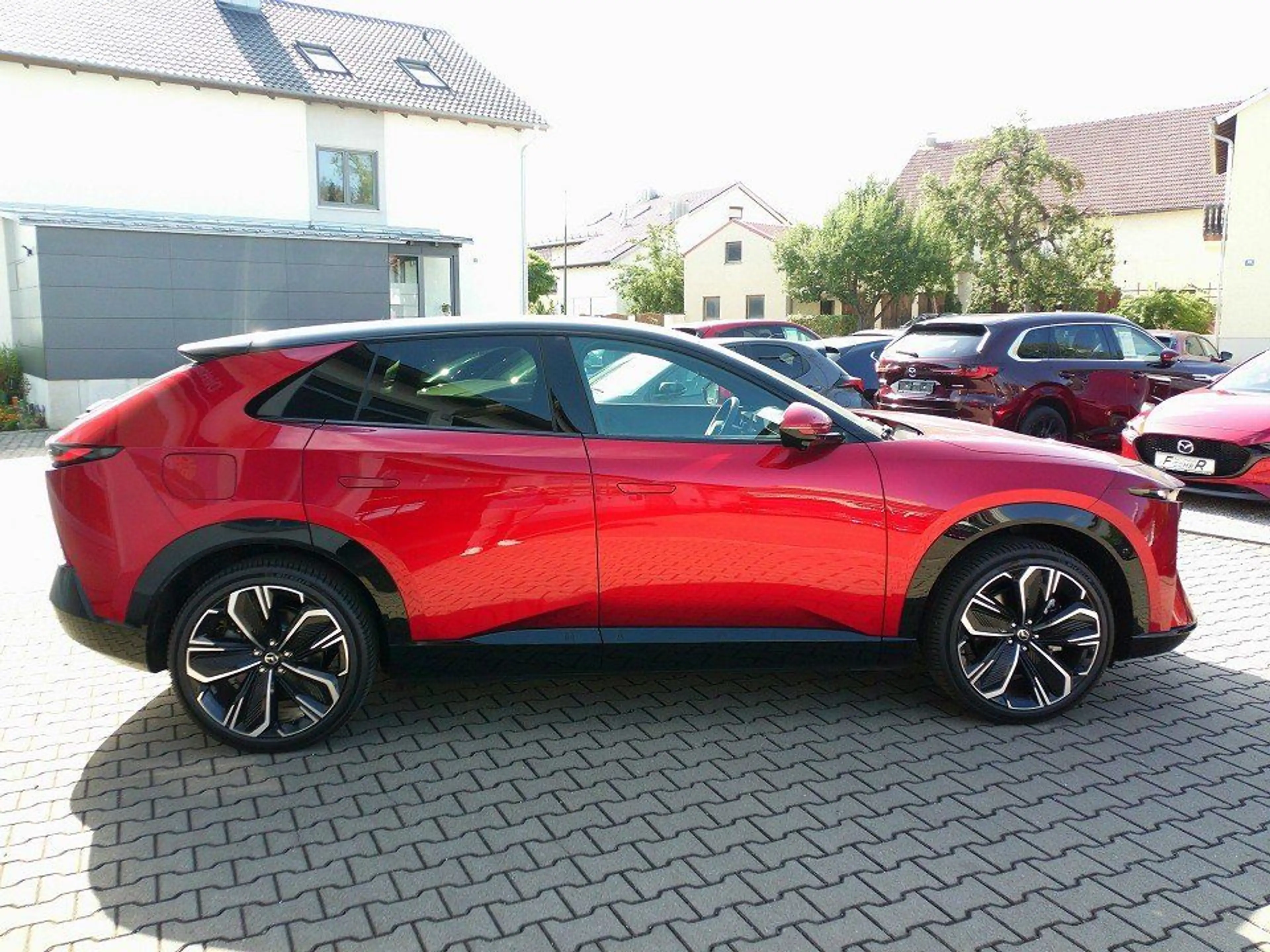 Mazda CX-6e EV Takumi 21-ZOLL/360°/PANORAMA — photo 4