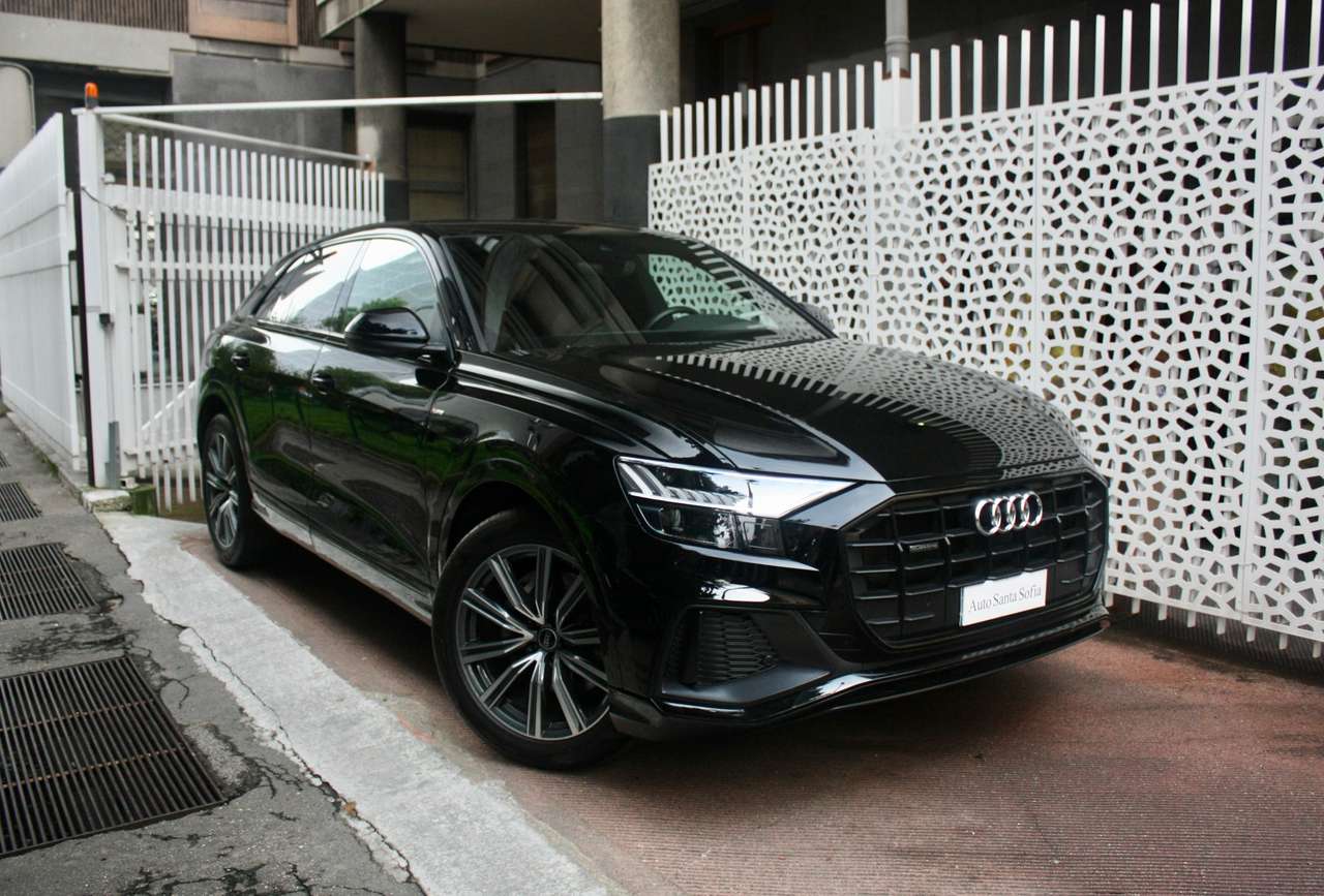 Audi Q8 50 TDI 286cv mhev Sport S Line-Italiana-Tagliandi Audi-Black pack-Sedili a rombi-Fari Matrix-21"