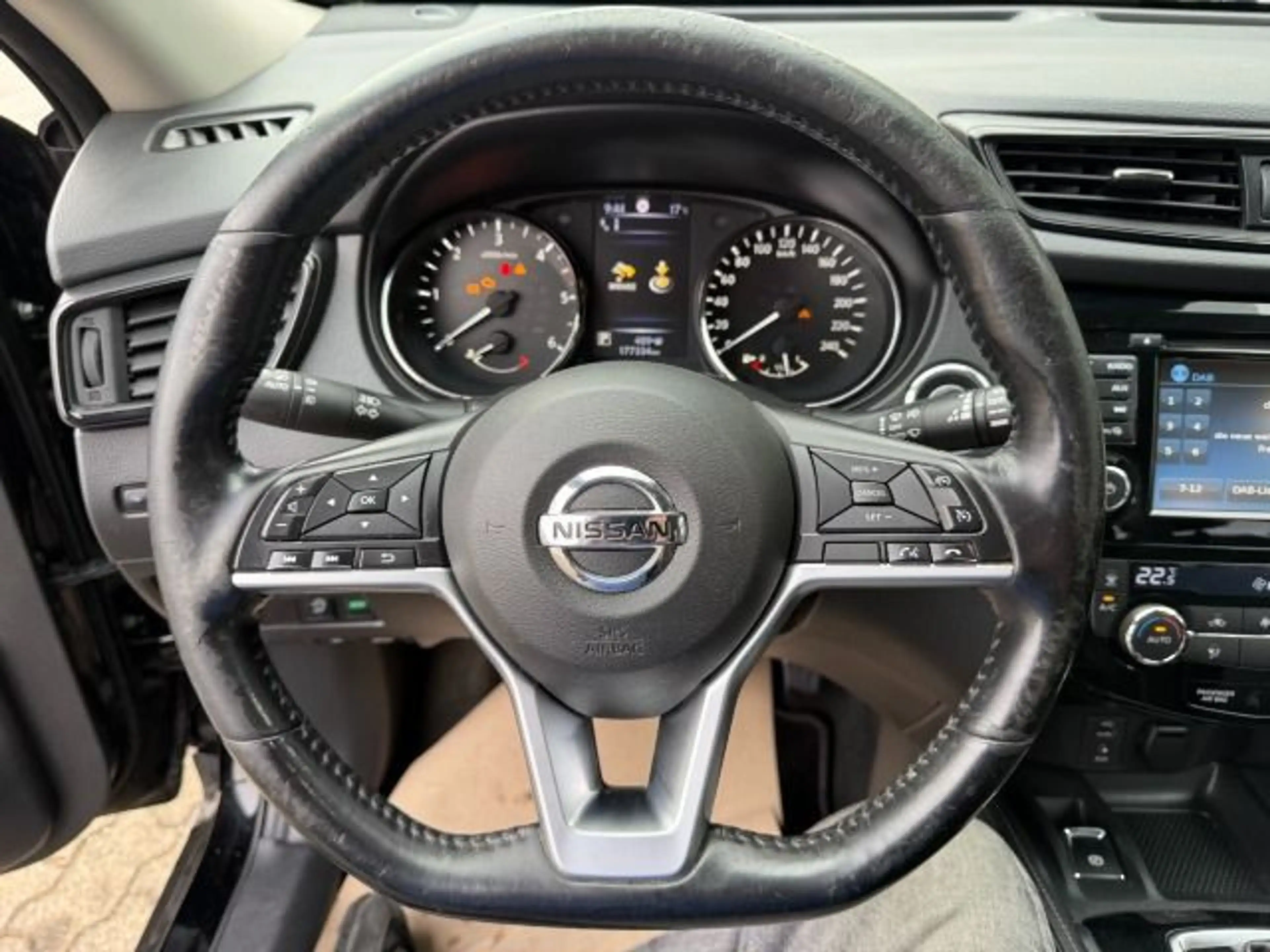 Nissan X-Trail 1,7dci Tekna Automatik AHK — photo 13