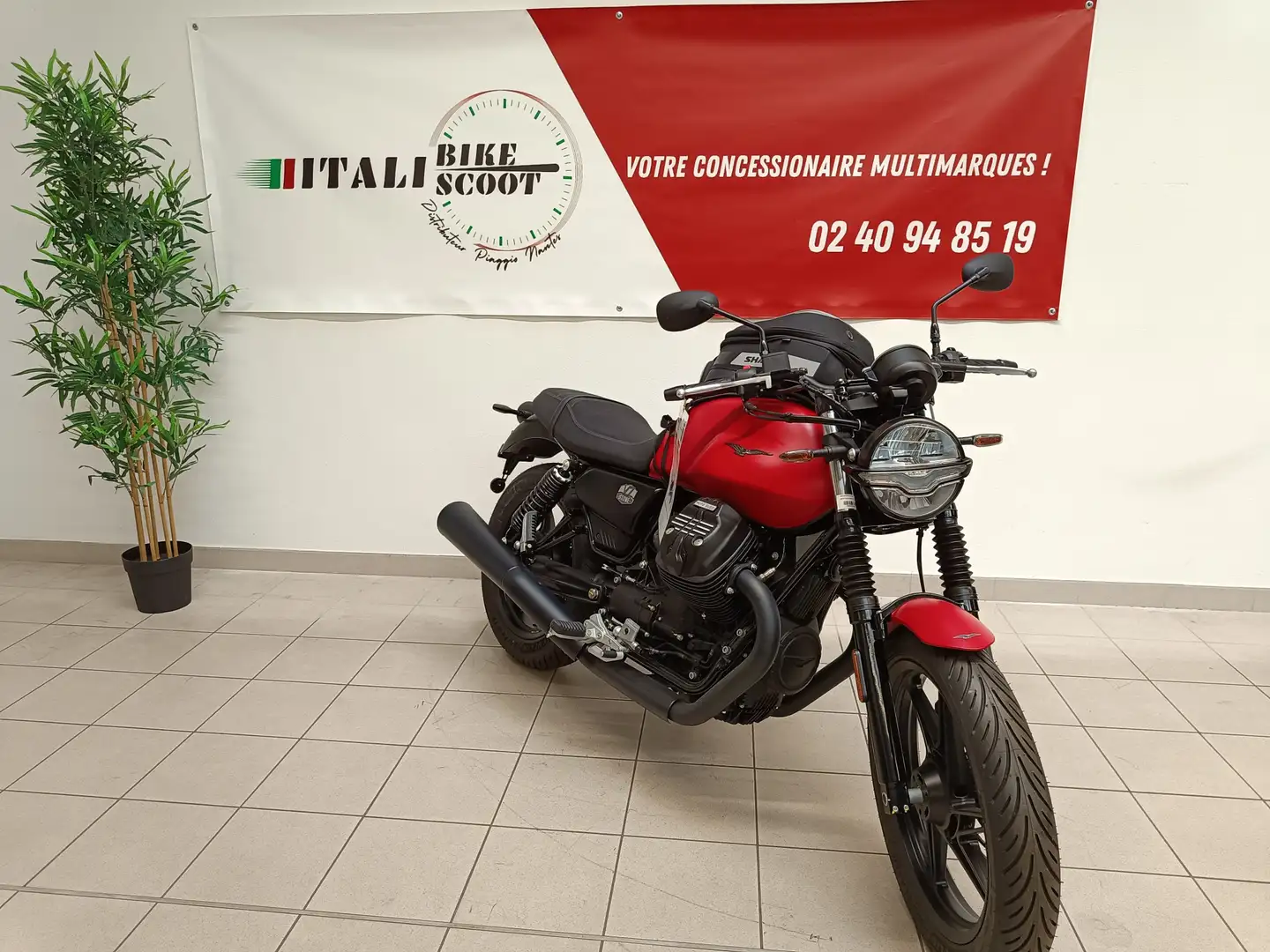 Moto Guzzi V 7 Roşu - 2