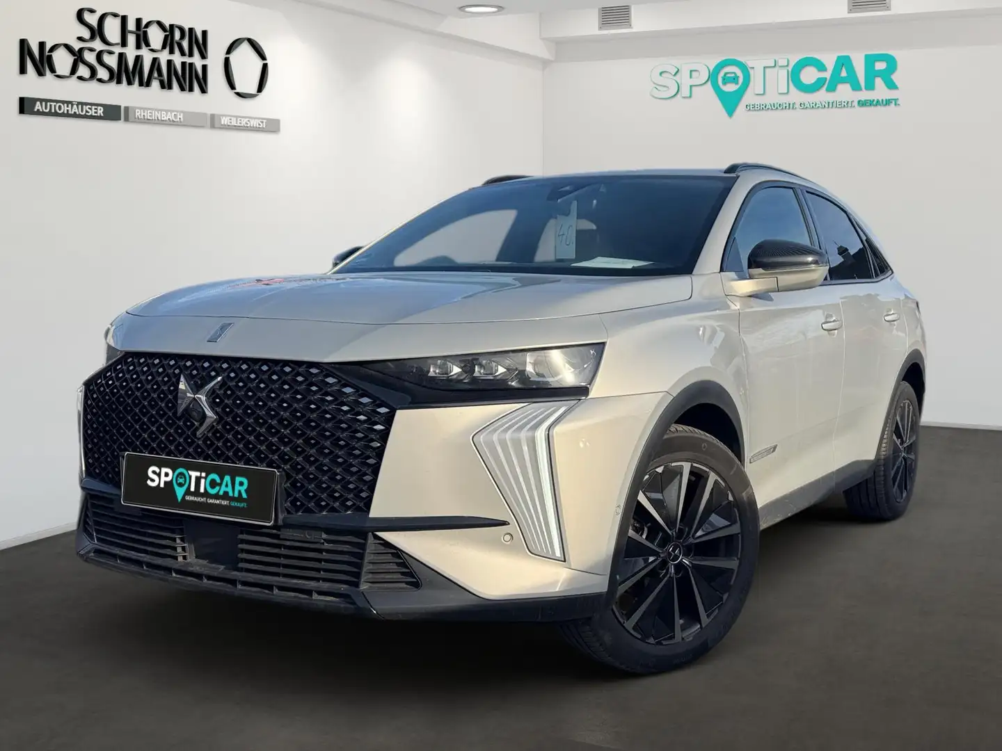 DS Automobiles DS 7 Crossback DS 7 ESPRIT DE VOYAGE BLUEHDI 130,1.HAND,LEDER,NAV Grau - 1