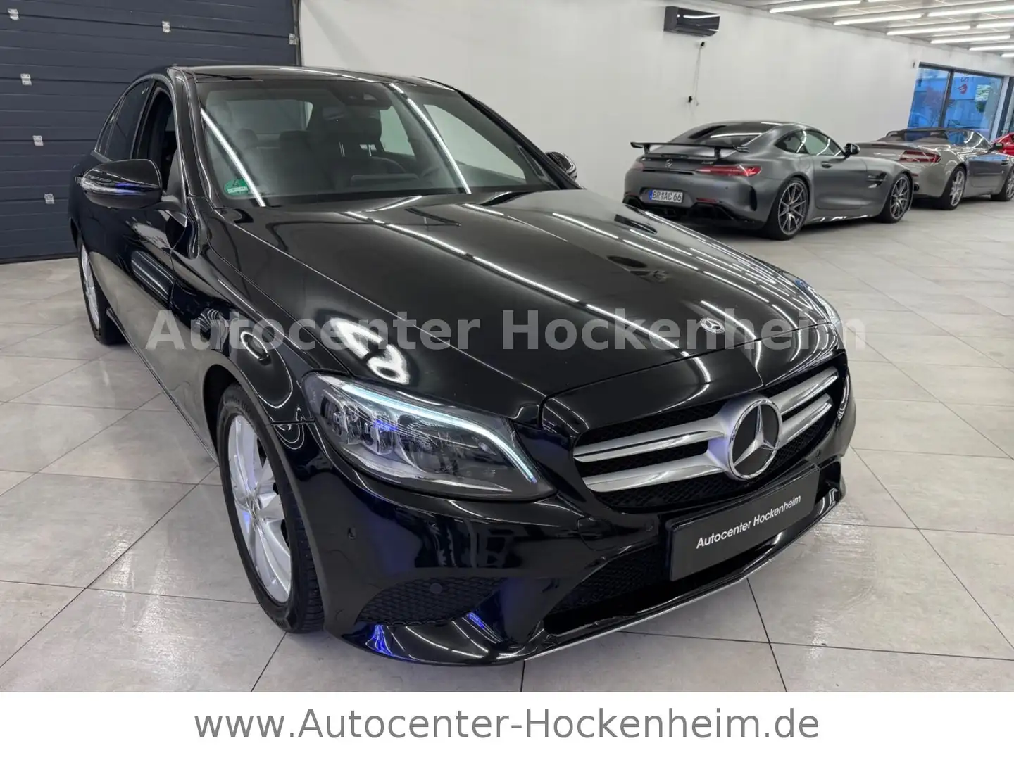 Mercedes-Benz C 200 C -Klasse Lim. C 200 d Automatik Schwarz - 1