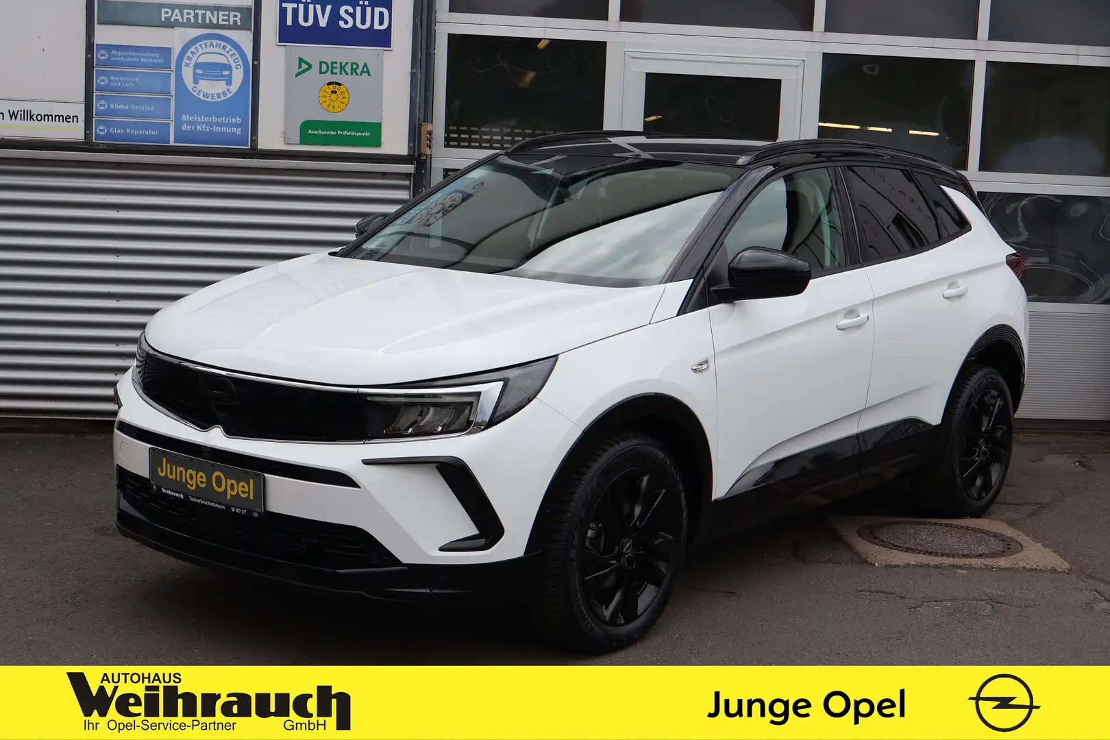 Opel Grandland 1.2 Turbo AT8 GS+Sitzheiz+R-Kamera+ Weiß - 1