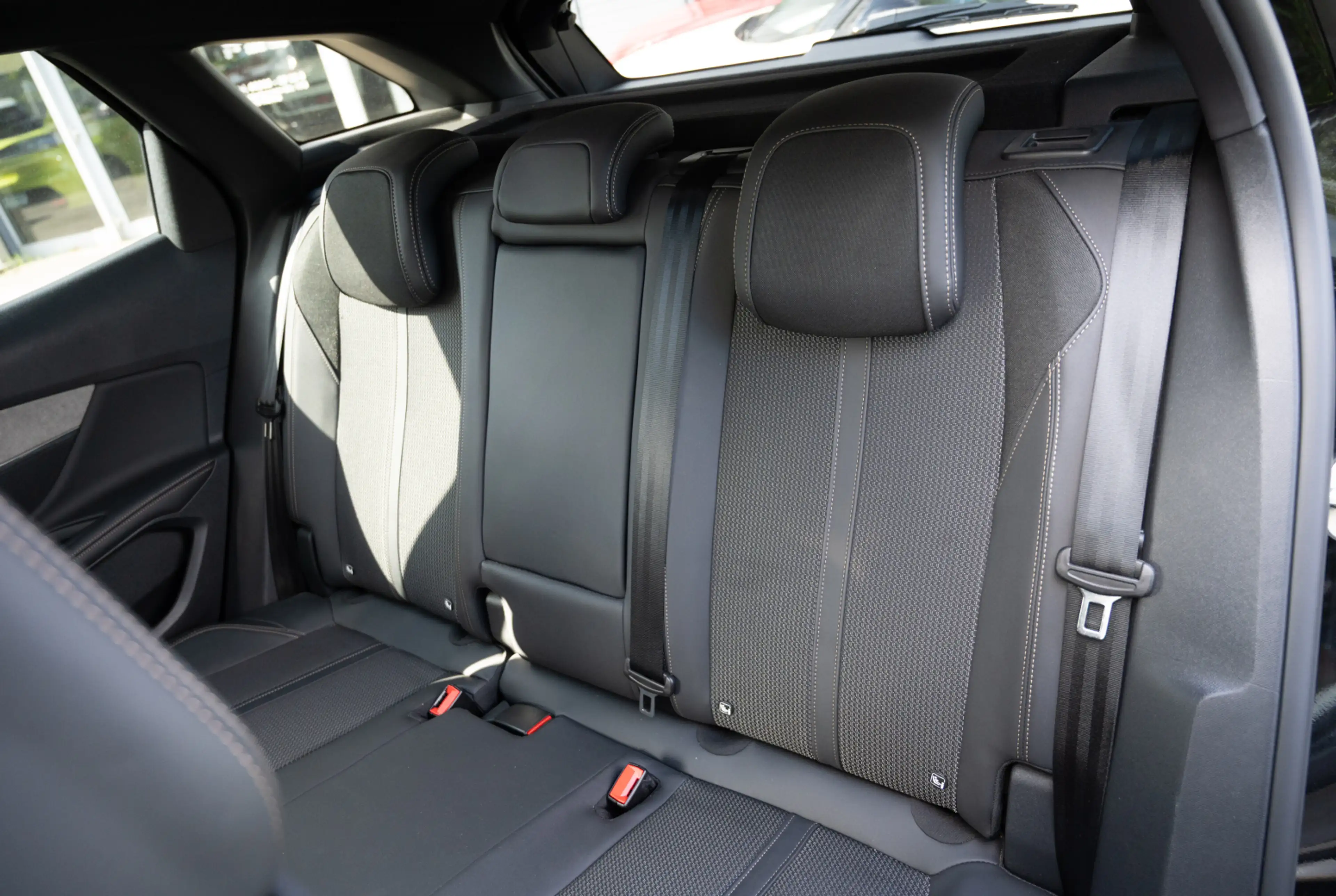 Peugeot 3008 GT 1.2 Hybrid 136 *GW-TOP-DEAL* — photo 8