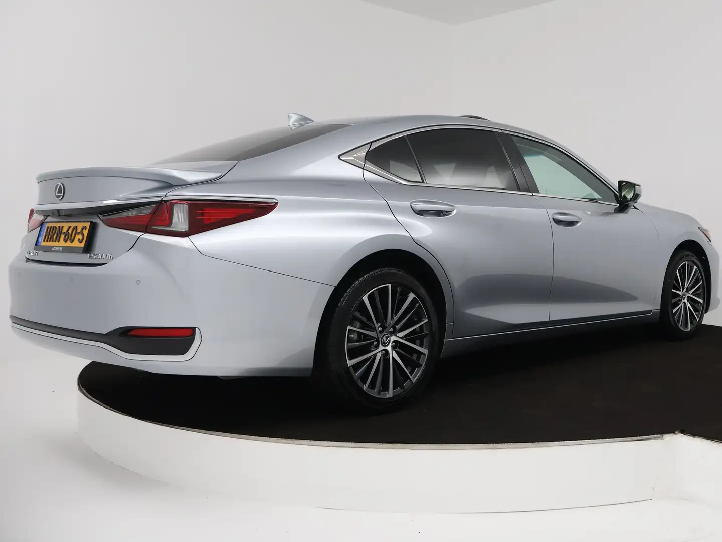 Lexus ES 300 300h Executive | Mark Levinson audio | Grijs - 2