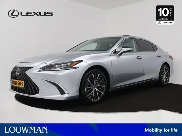 Lexus ES 300 300h Executive | Mark Levinson audio | Navigatie |