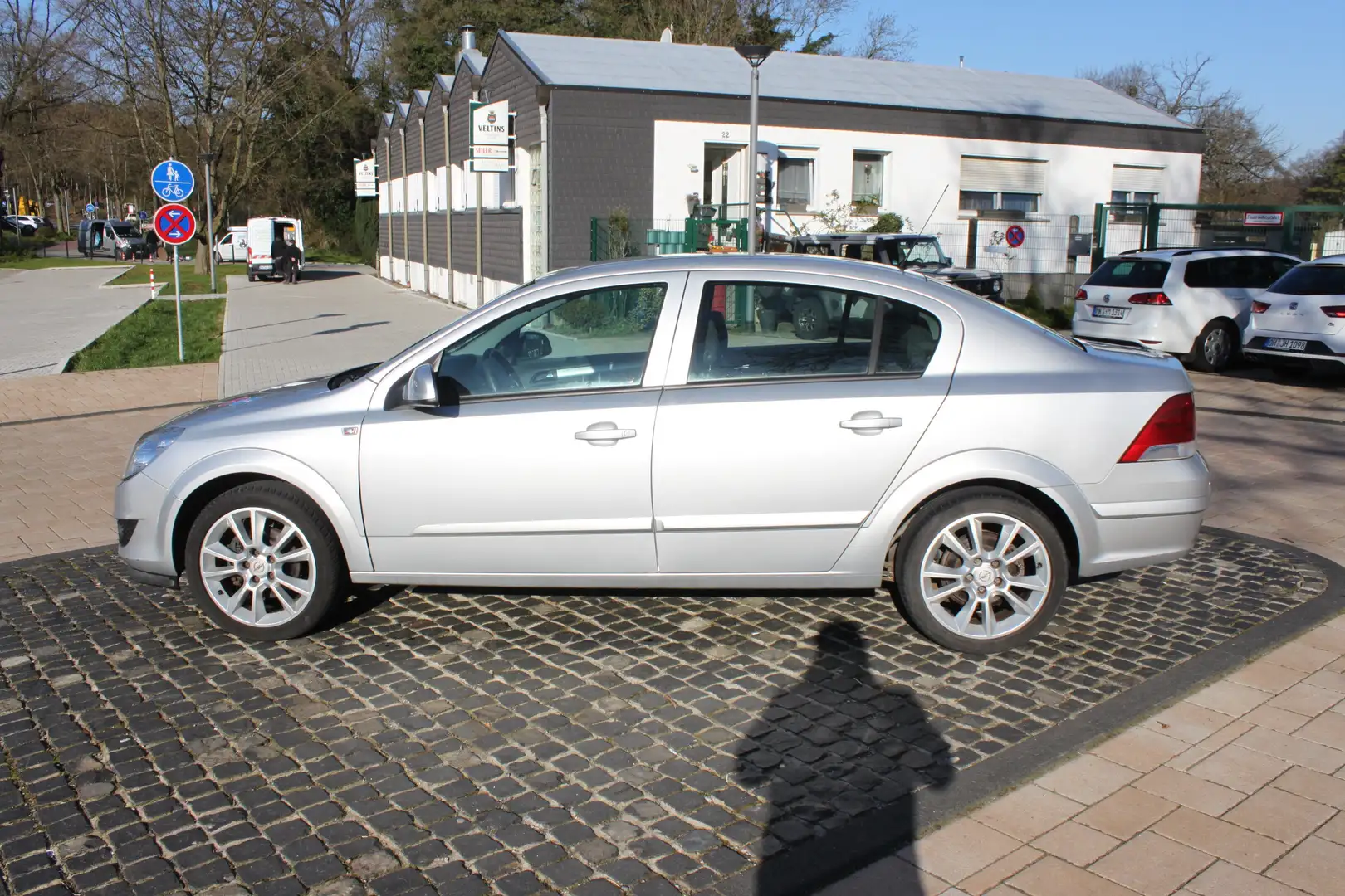 Opel Astra 1.6 Edition/Alu/Klima/1-Hand/85Tkm/Tüv NEU. Zilver - 1