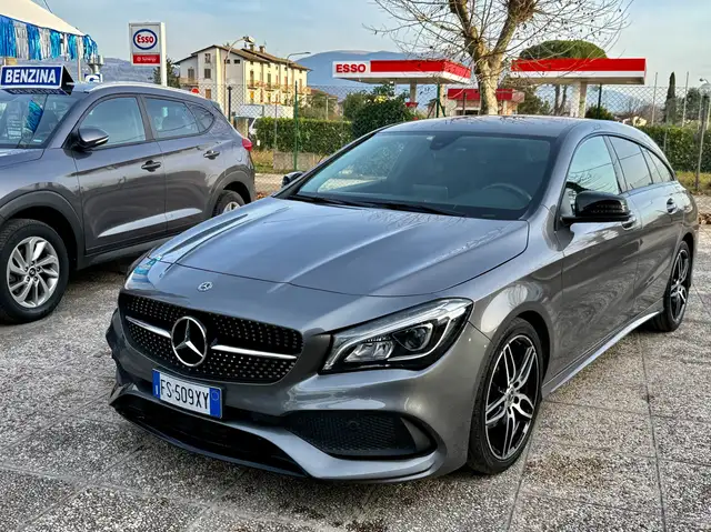 Mercedes-Benz CLA 200 " DA VETRINA " CLA Shooting Brake d Premium FL