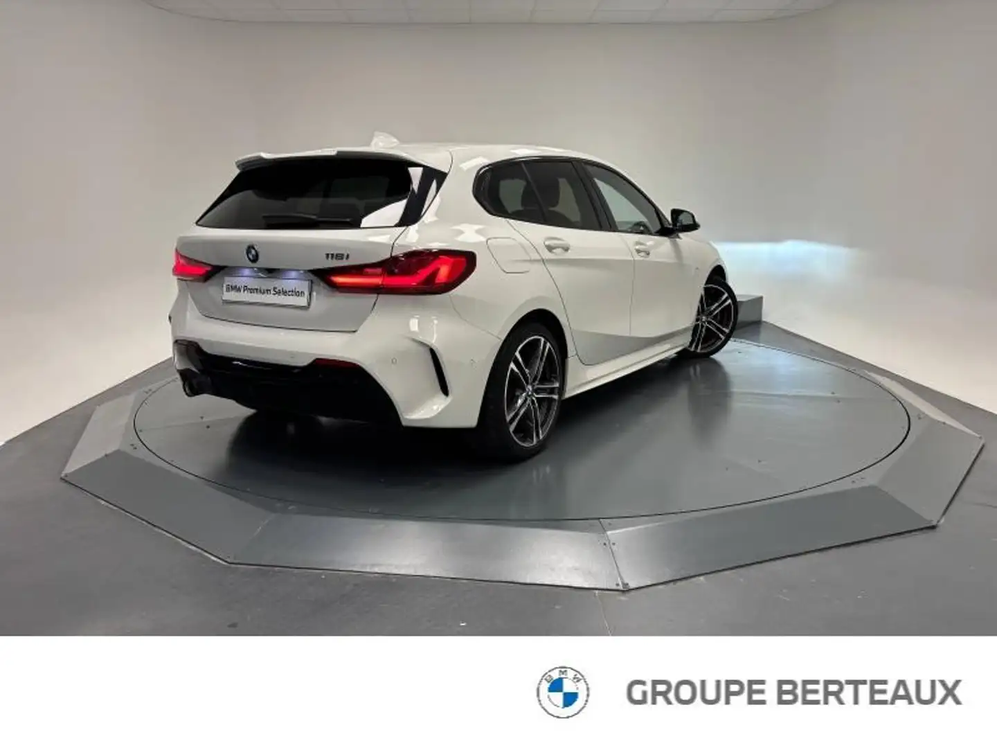 BMW 116 116iA 109ch M Sport DKG7 Blanc - 2