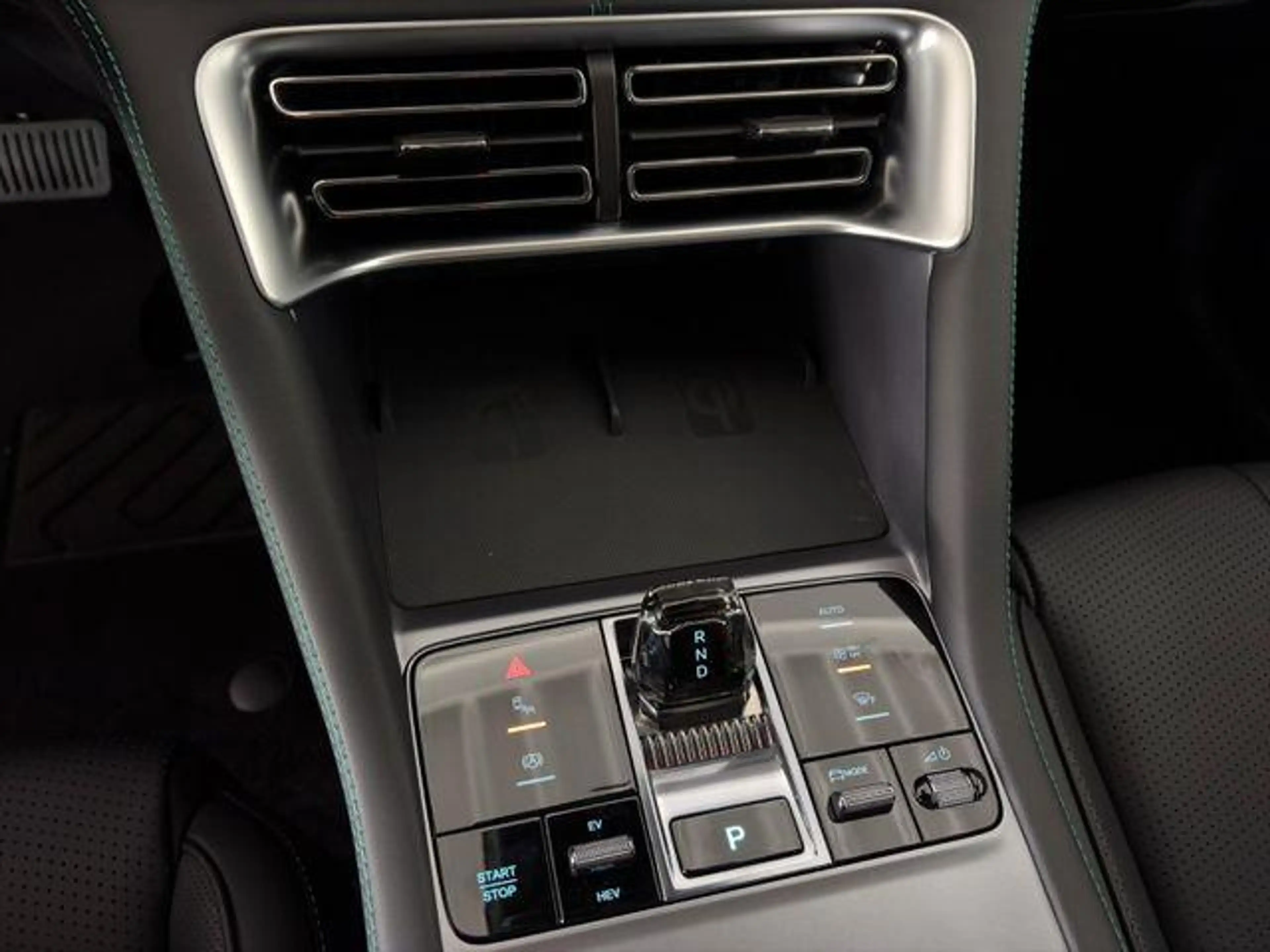 BYD Seal U DM-i Boost /360°/HUD/SHZ/PANO-DA/19Z/ 160 kW (2... — photo 15