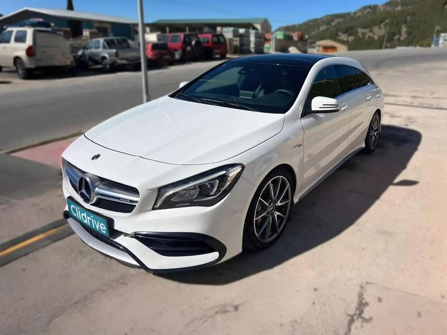 Mercedes-Benz CLA 45 AMG Shooting Brake 4Matic 7G-DCT Blanc - 2