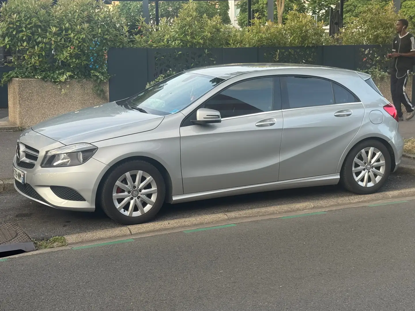 Mercedes-Benz 180 A180 122cv Gris - 1