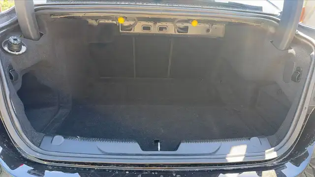 Jaguar Xe view 14